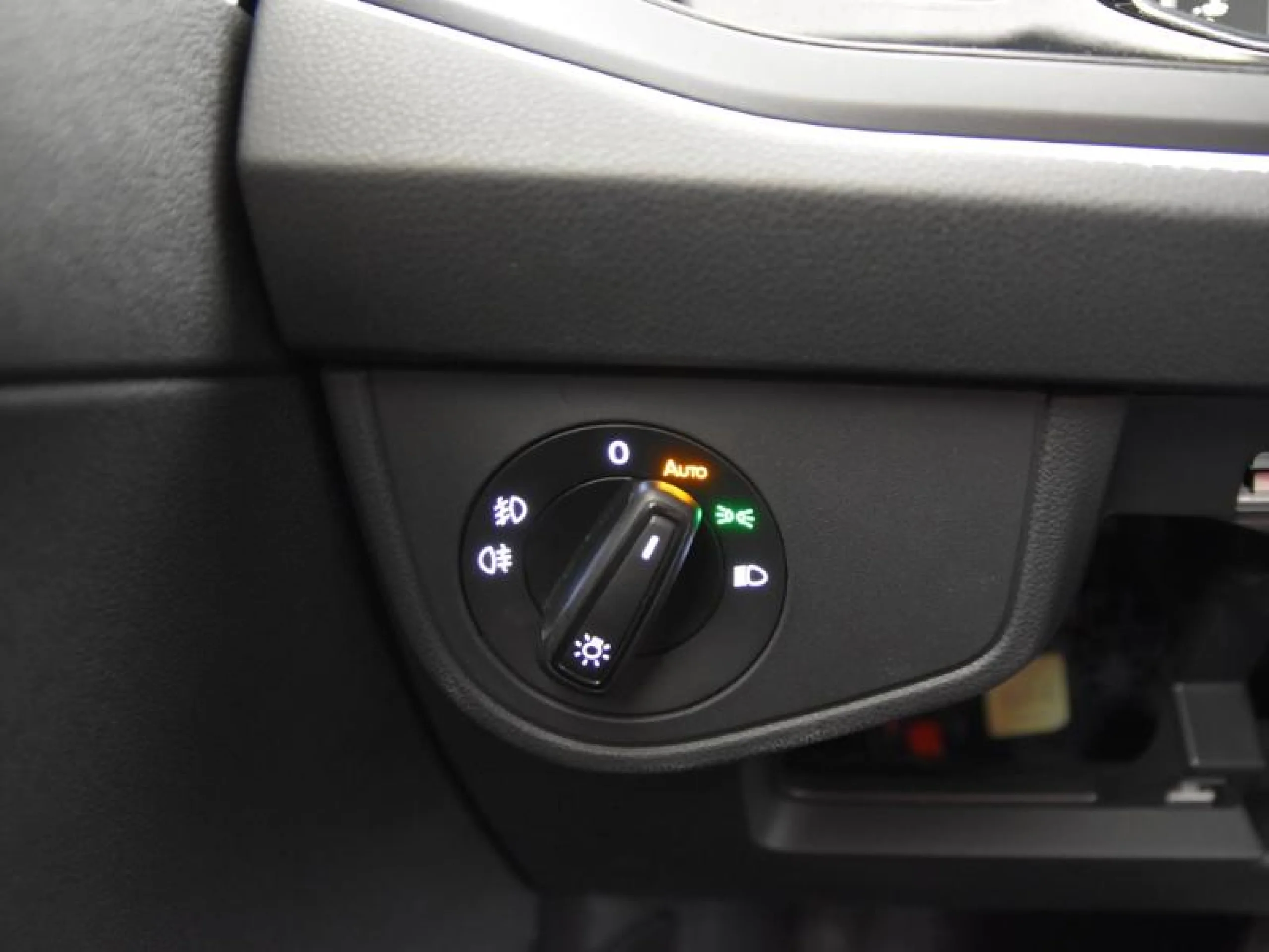 VOLKSWAGEN TAIGO R LINE 1.0 TSI 85KW (115CV) DSG - Foto 16