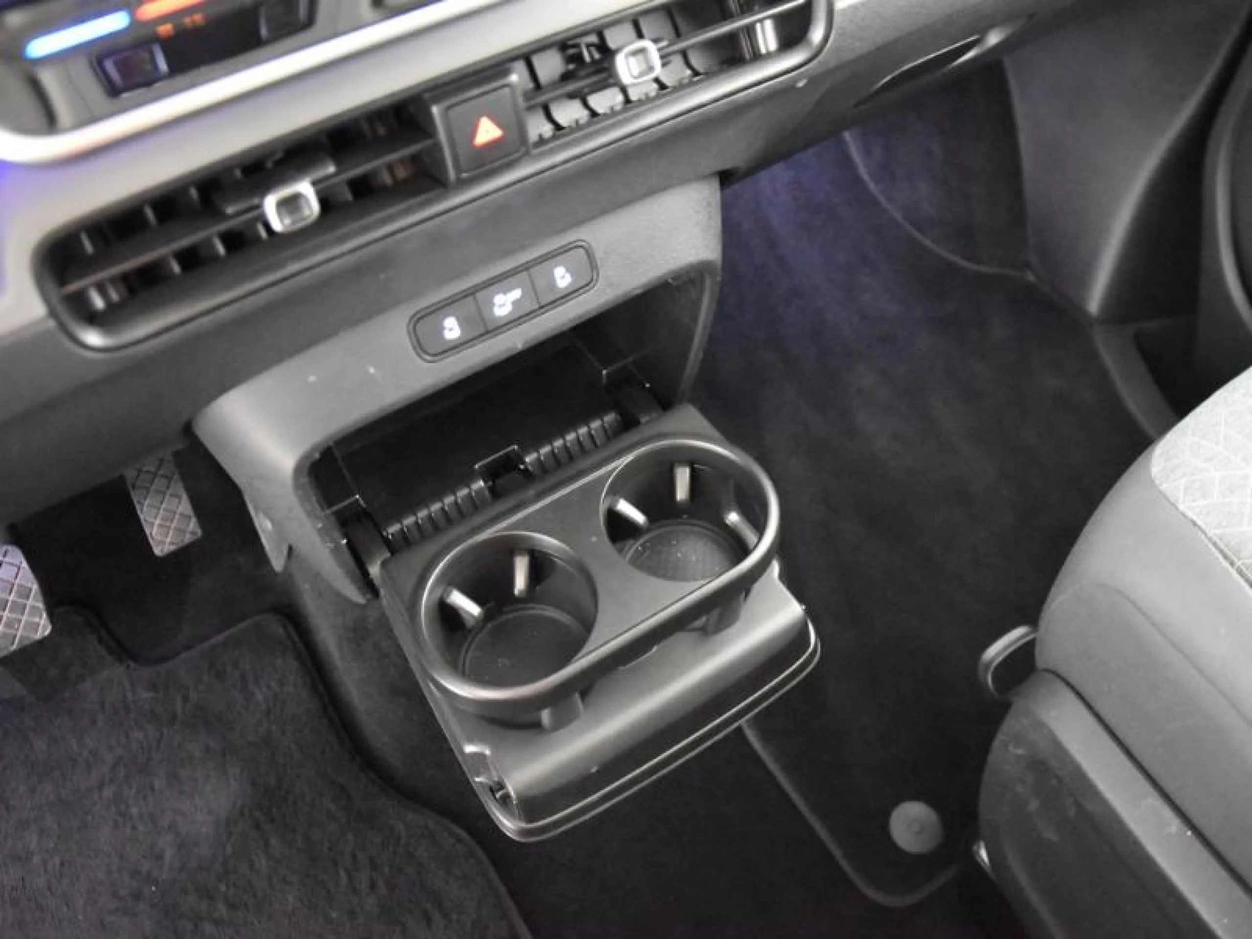 VOLKSWAGEN ID. BUZZ PRO 5 ASIENTOS 210KW (286CV) - Foto 12