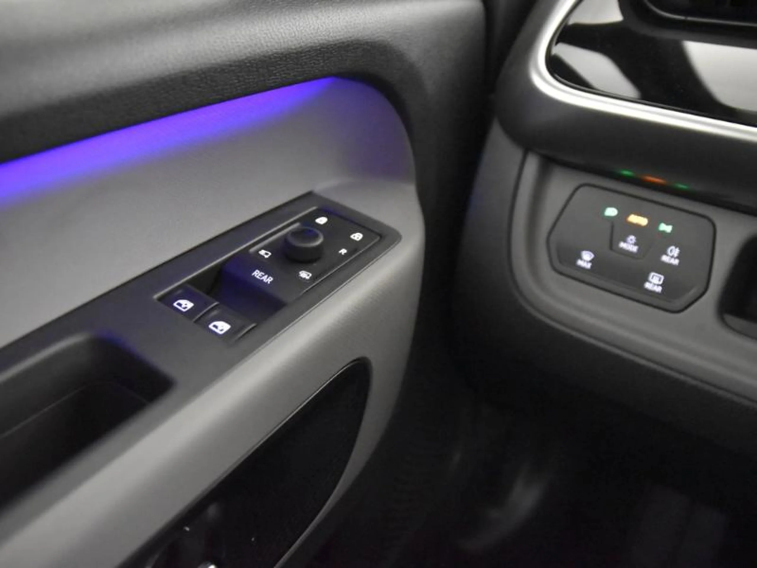 VOLKSWAGEN ID. BUZZ PRO 5 ASIENTOS 210KW (286CV) - Foto 20