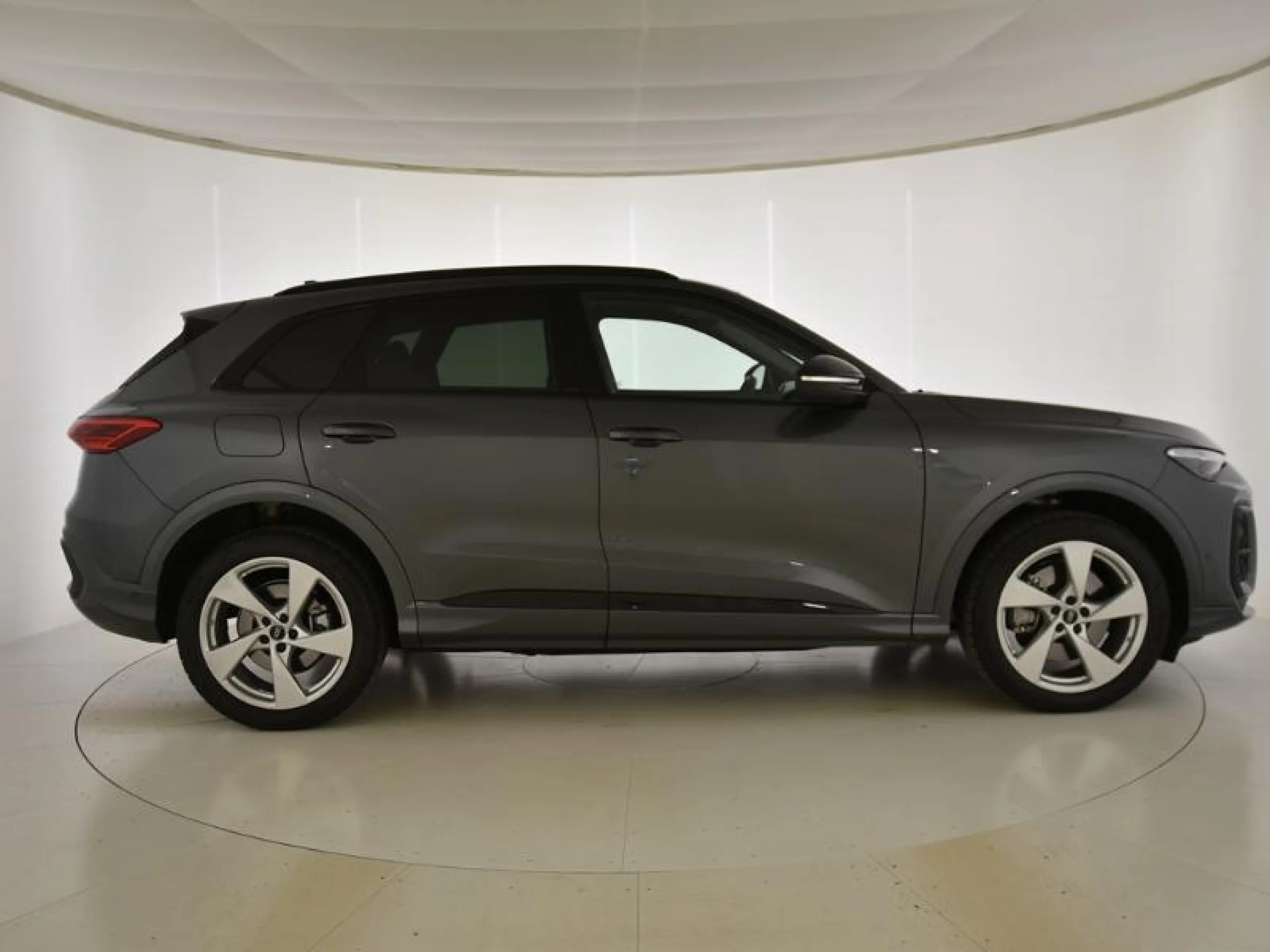 AUDI Q5 Q5 SUV LAUNCH EDITION TDI QUATTRO 150 KW S TRONIC - Foto 3