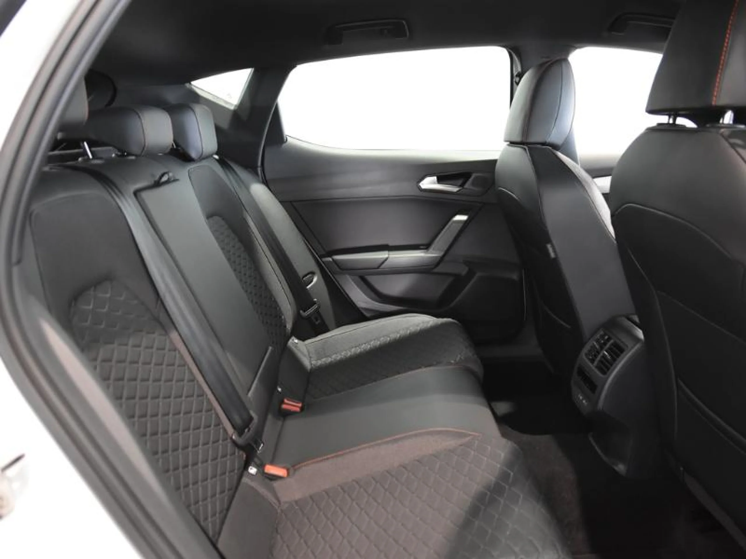 SEAT LEON 2.0 TDI 110KW DSG 7 S&S FR XXL - Foto 6