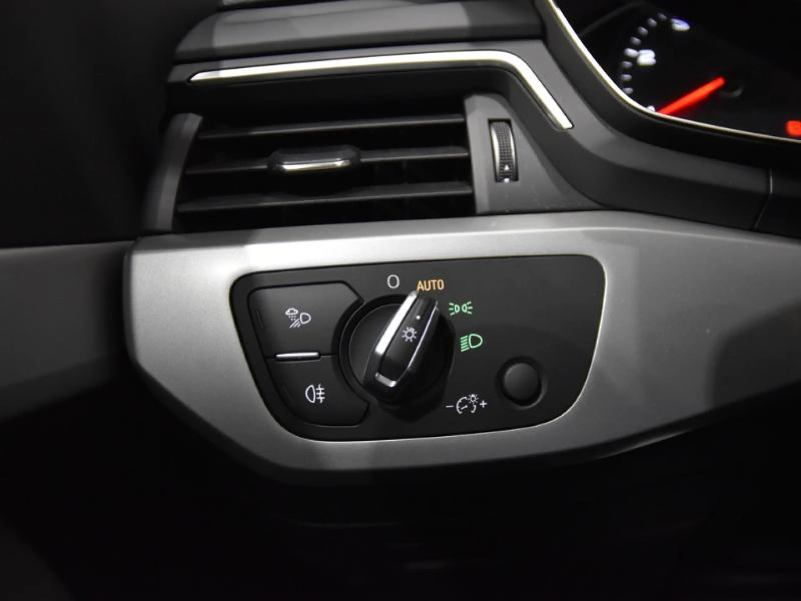 AUDI A4 ADVANCED EDITION 2.0 TDI 110KW (150CV) - Foto 18