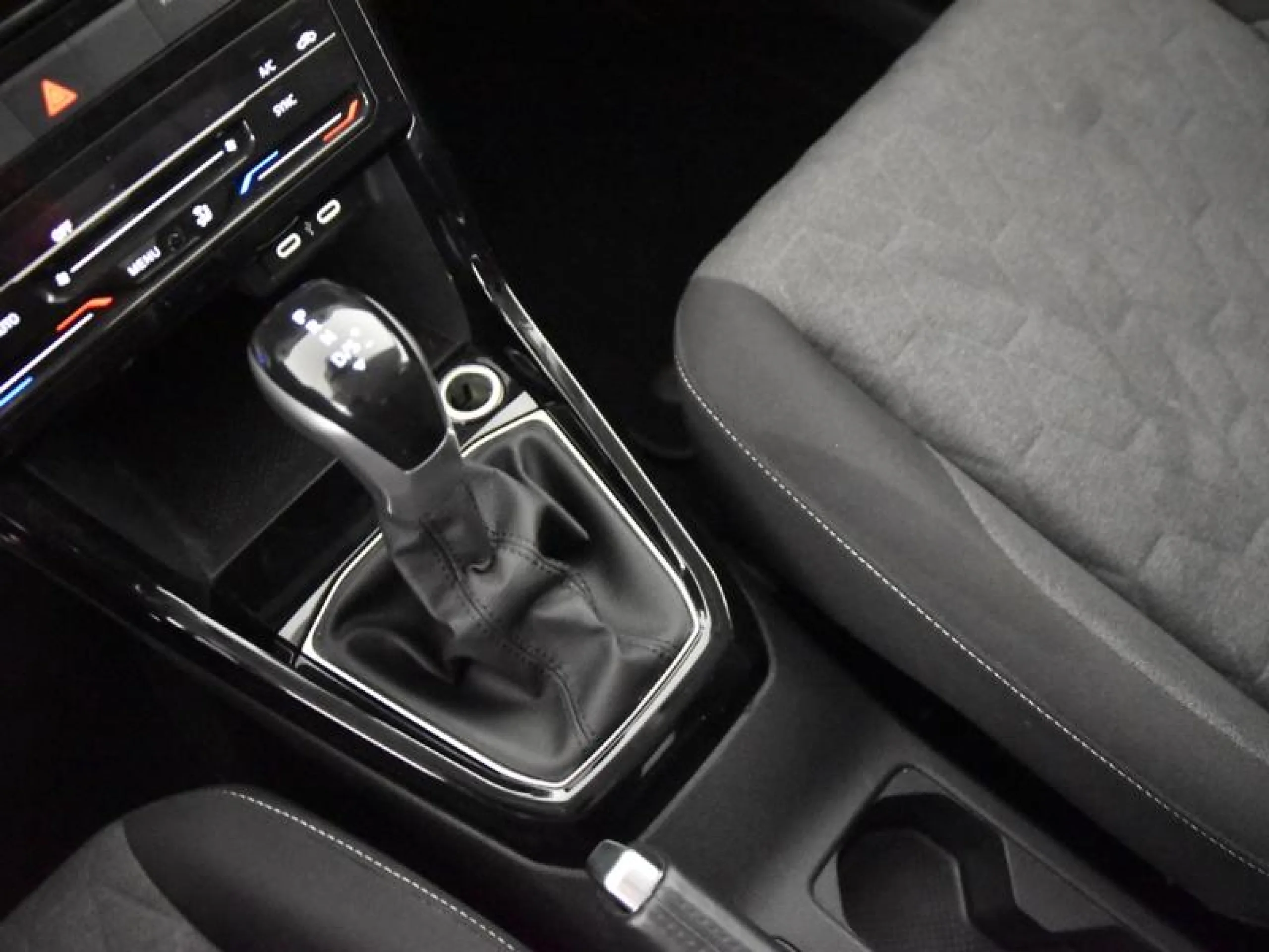 VOLKSWAGEN T CROSS ··MÁS·· 1.0 TSI 85KW (115CV) DSG - Foto 10