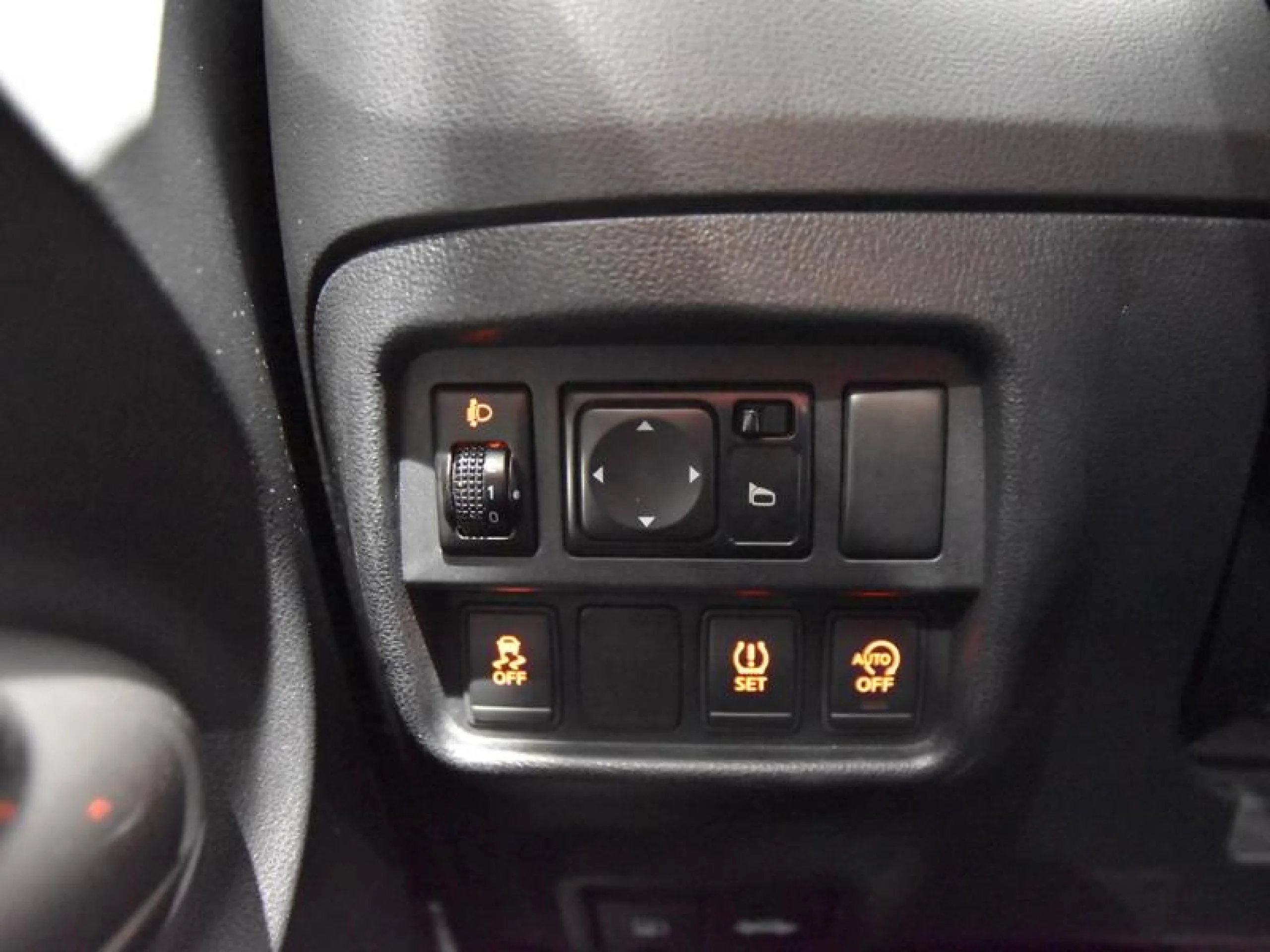NISSAN JUKE 1.5 DCI ACENTA 4X2 - Foto 15
