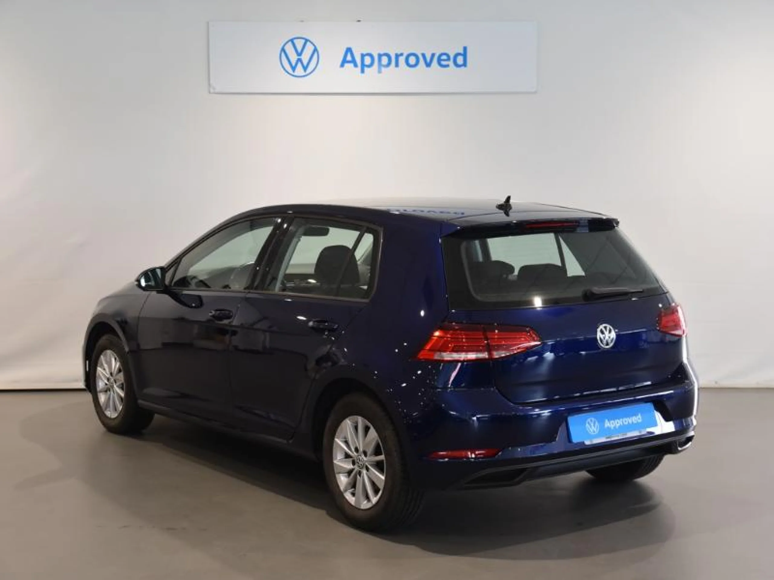 VOLKSWAGEN GOLF LAST EDITION 1.6 TDI 85KW (115CV) - Foto 2