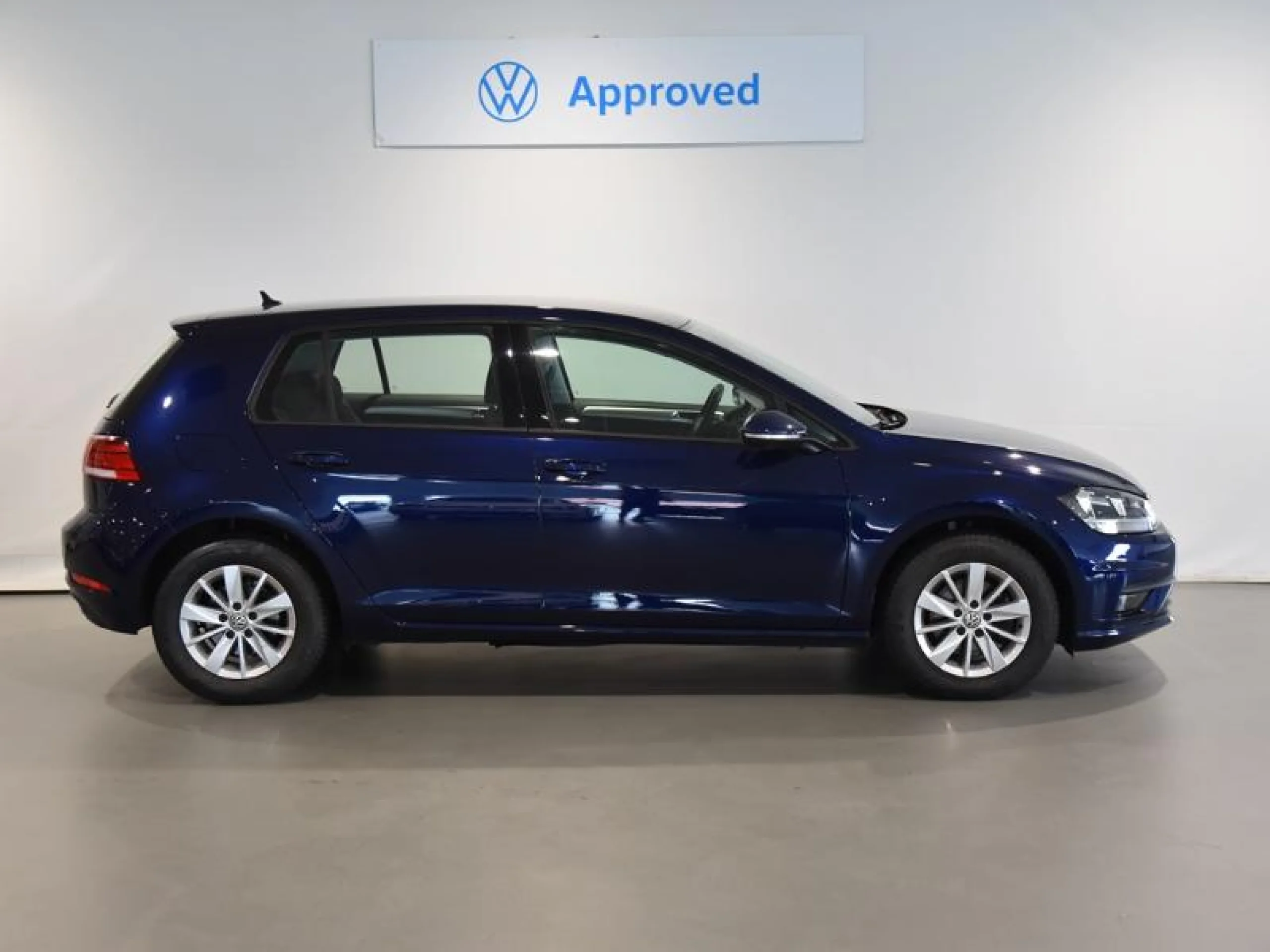 VOLKSWAGEN GOLF LAST EDITION 1.6 TDI 85KW (115CV) - Foto 3
