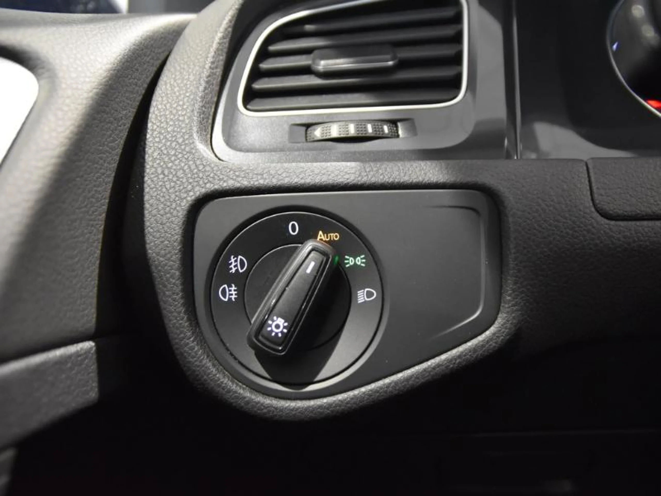 VOLKSWAGEN GOLF LAST EDITION 1.6 TDI 85KW (115CV) - Foto 16