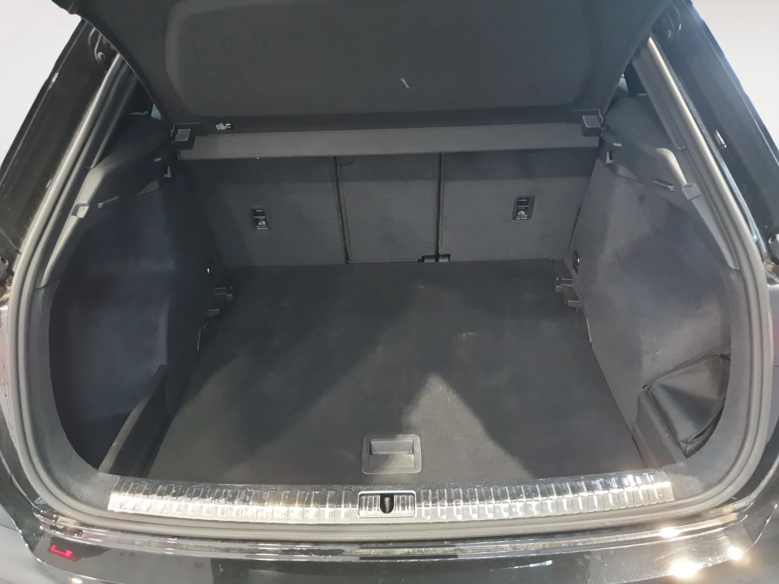 AUDI Q3 BLACK LINE 35 TDI 110KW (150CV) S TRONIC - Foto 9