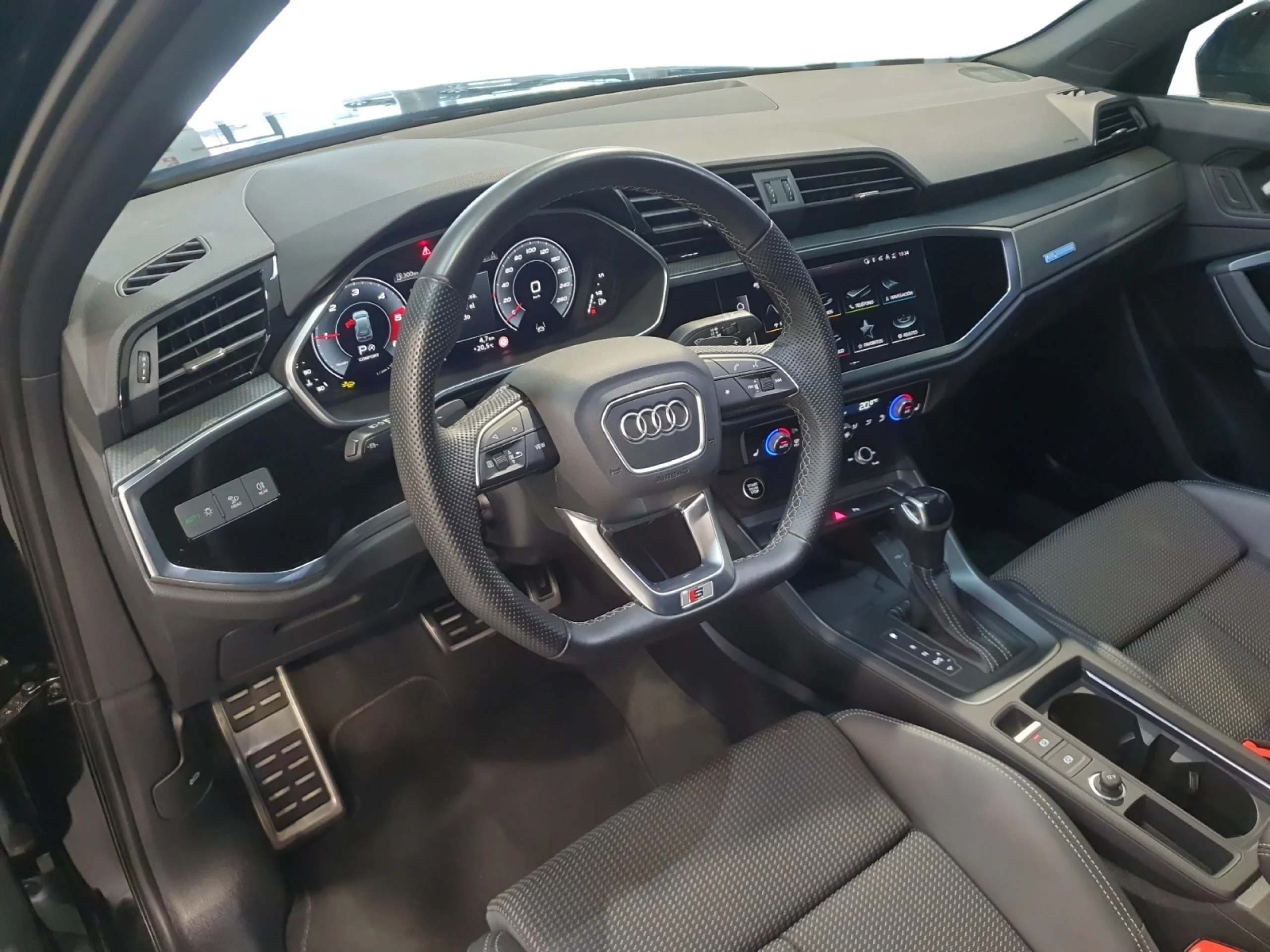 AUDI Q3 BLACK LINE 35 TDI 110KW (150CV) S TRONIC - Foto 11