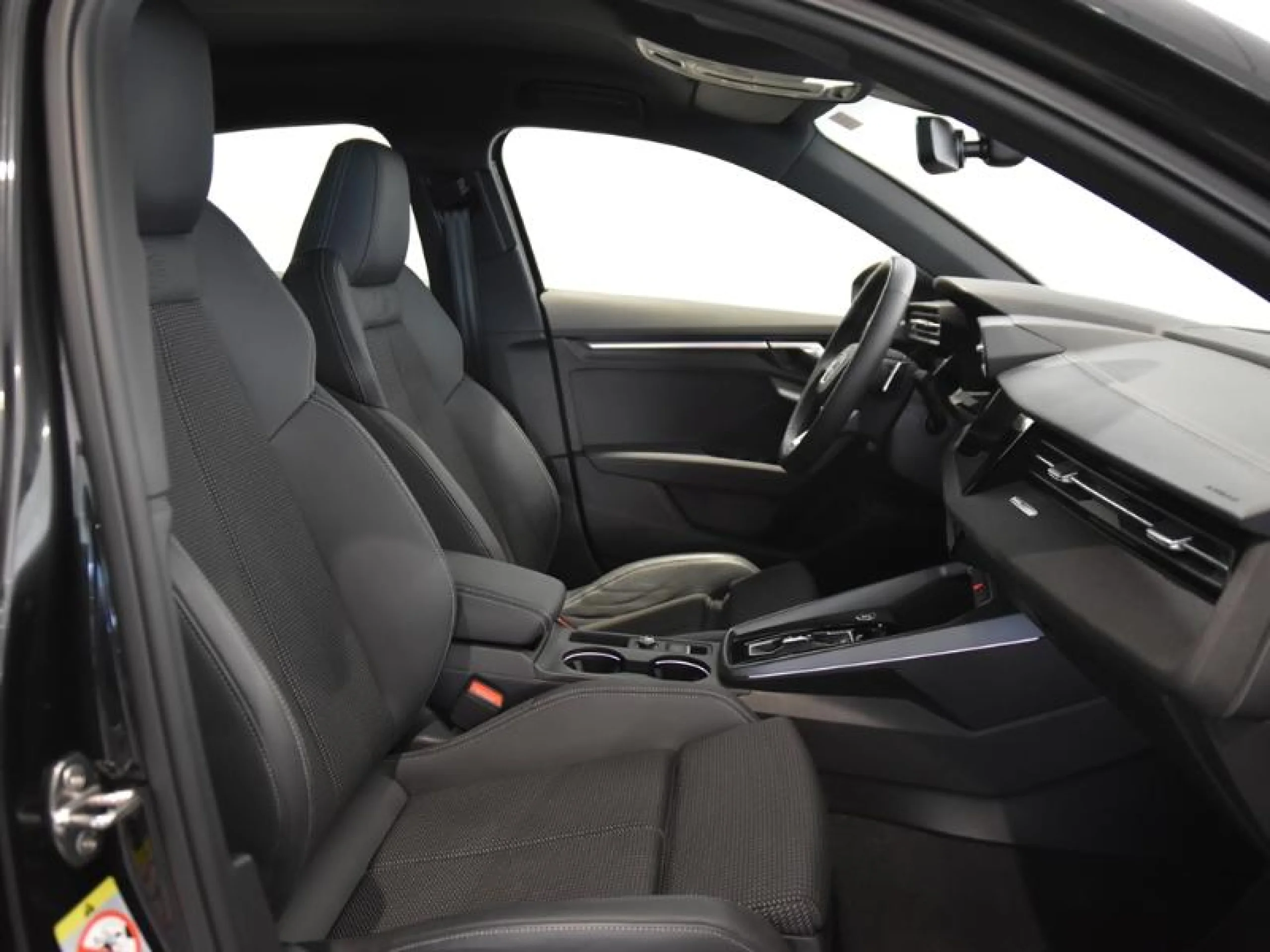 AUDI A3 SEDAN S LINE 35 TDI 110KW S TRONIC - Foto 8