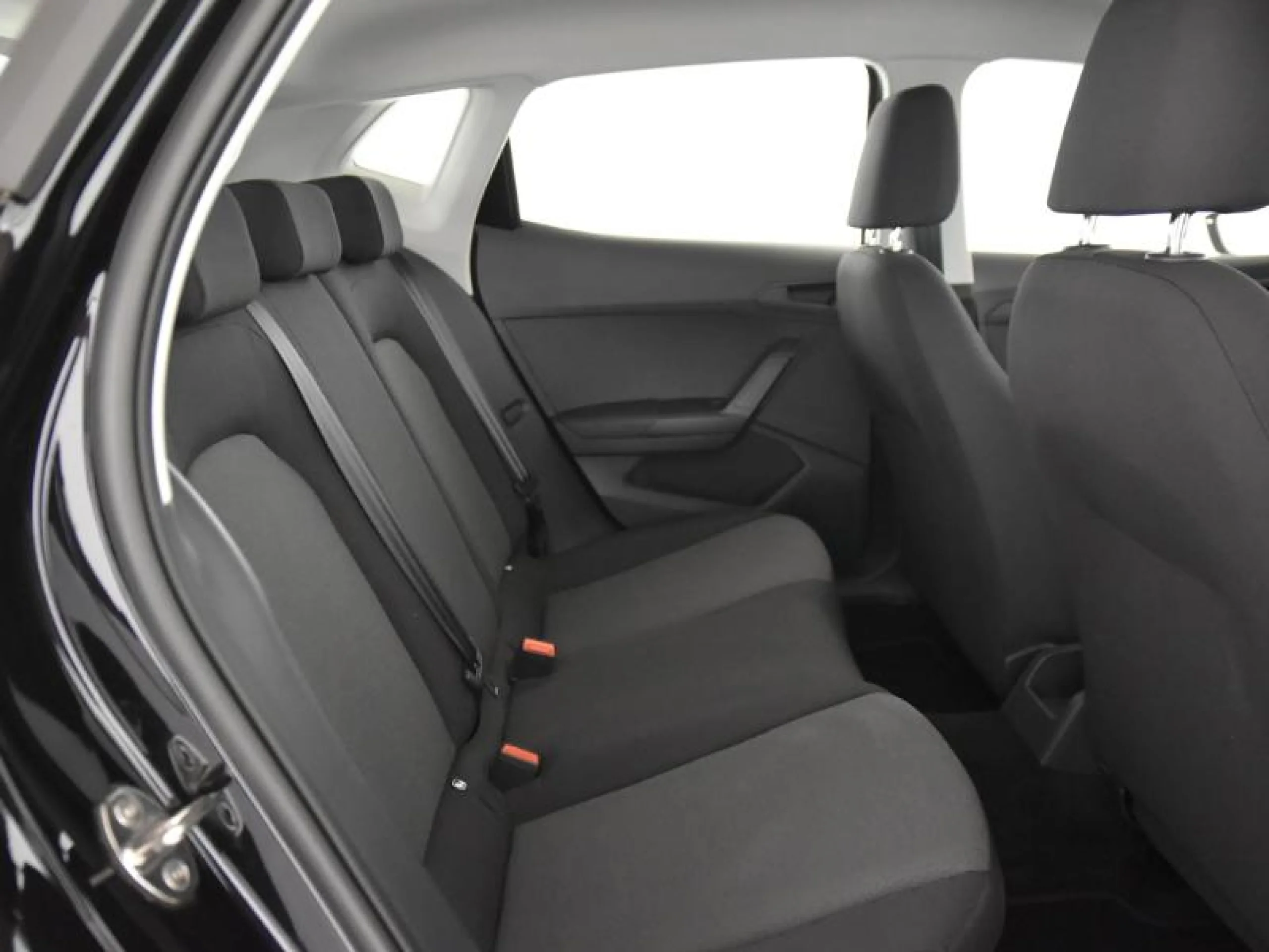 SEAT IBIZA 1.0 MPI 59KW (80CV) REFERENCE XM - Foto 6