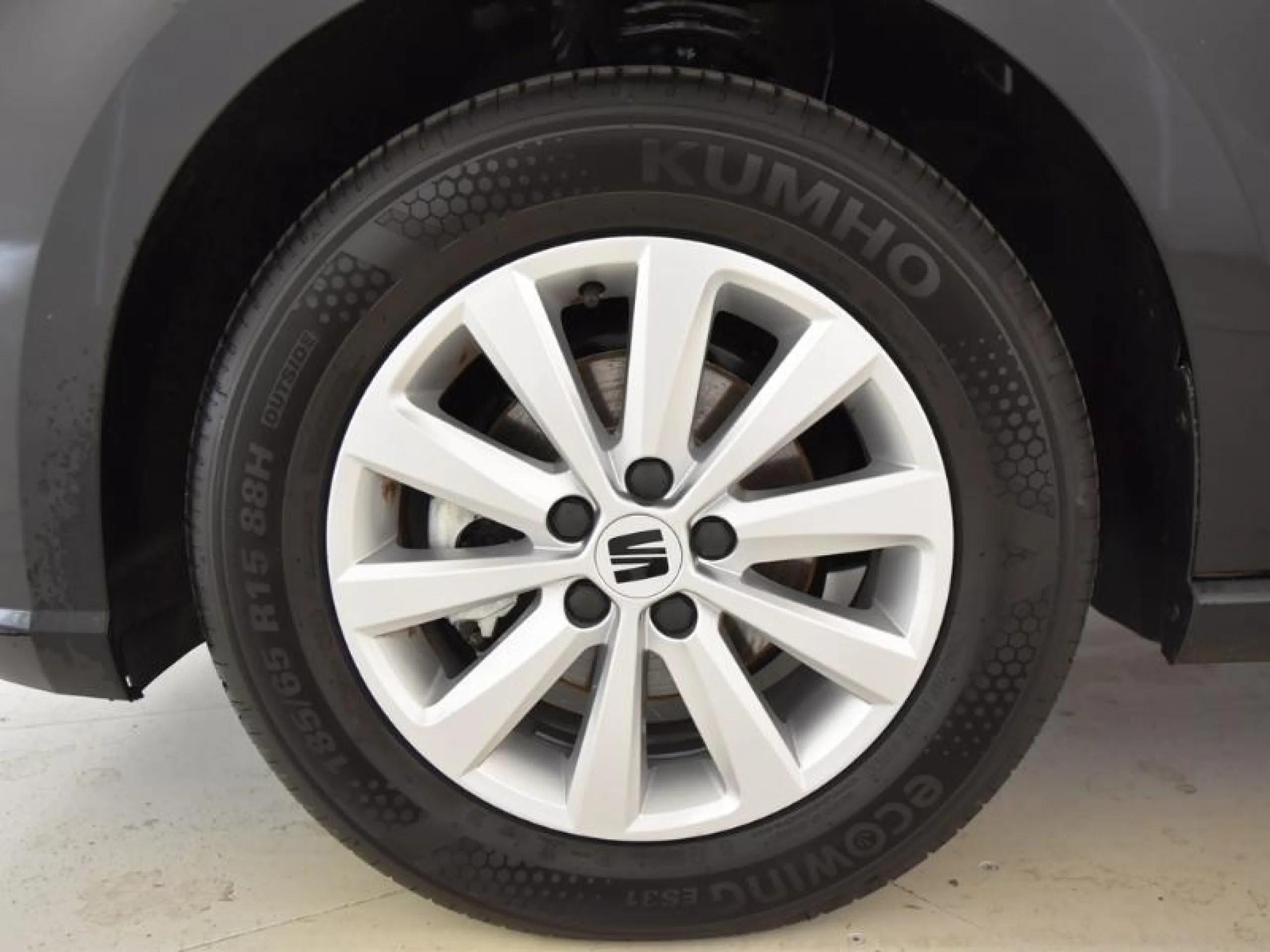 SEAT IBIZA 1.0 MPI 59KW (80CV) REFERENCE XM - Foto 8