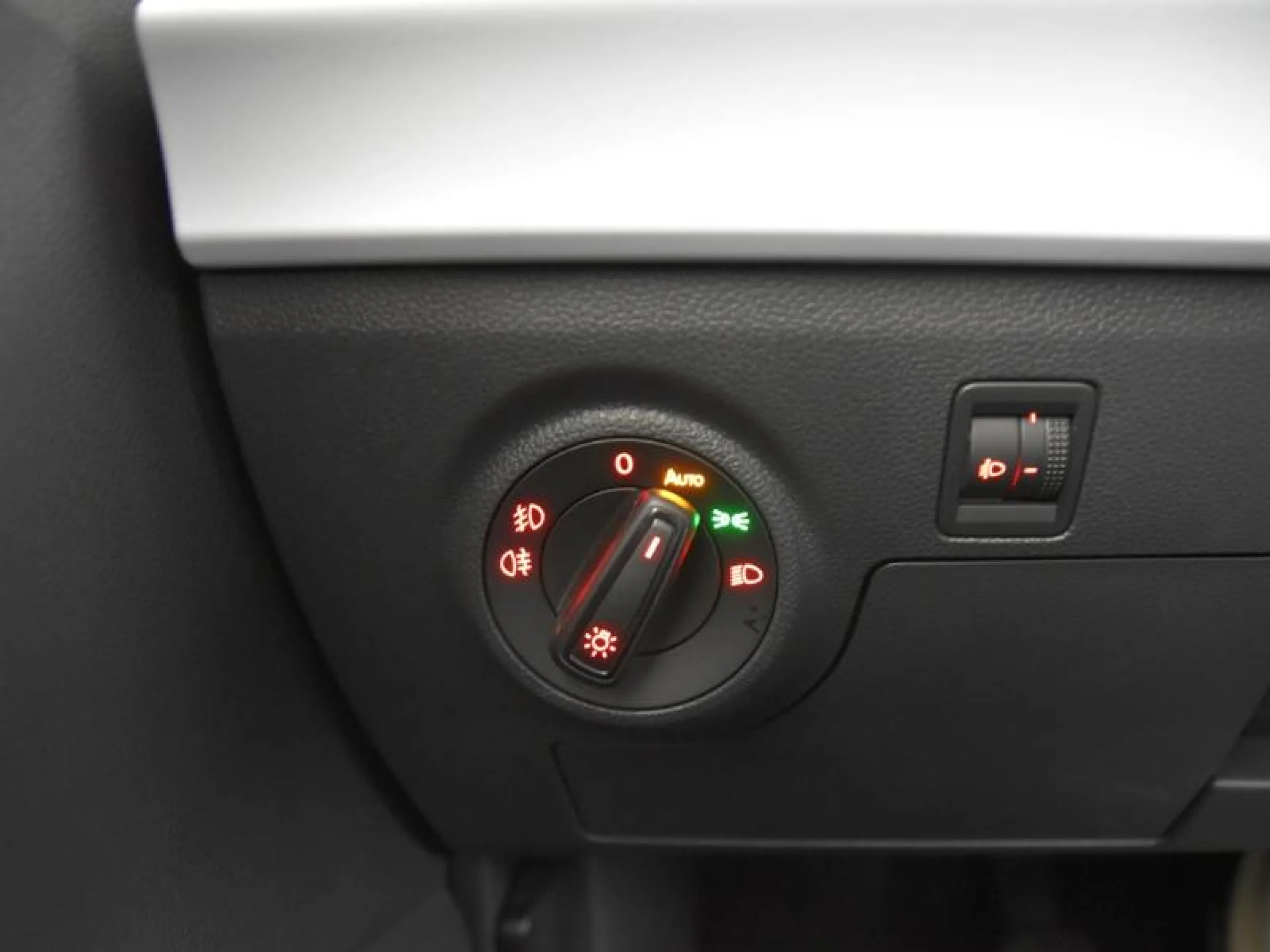 SEAT IBIZA 1.0 MPI 59KW (80CV) REFERENCE XM - Foto 15