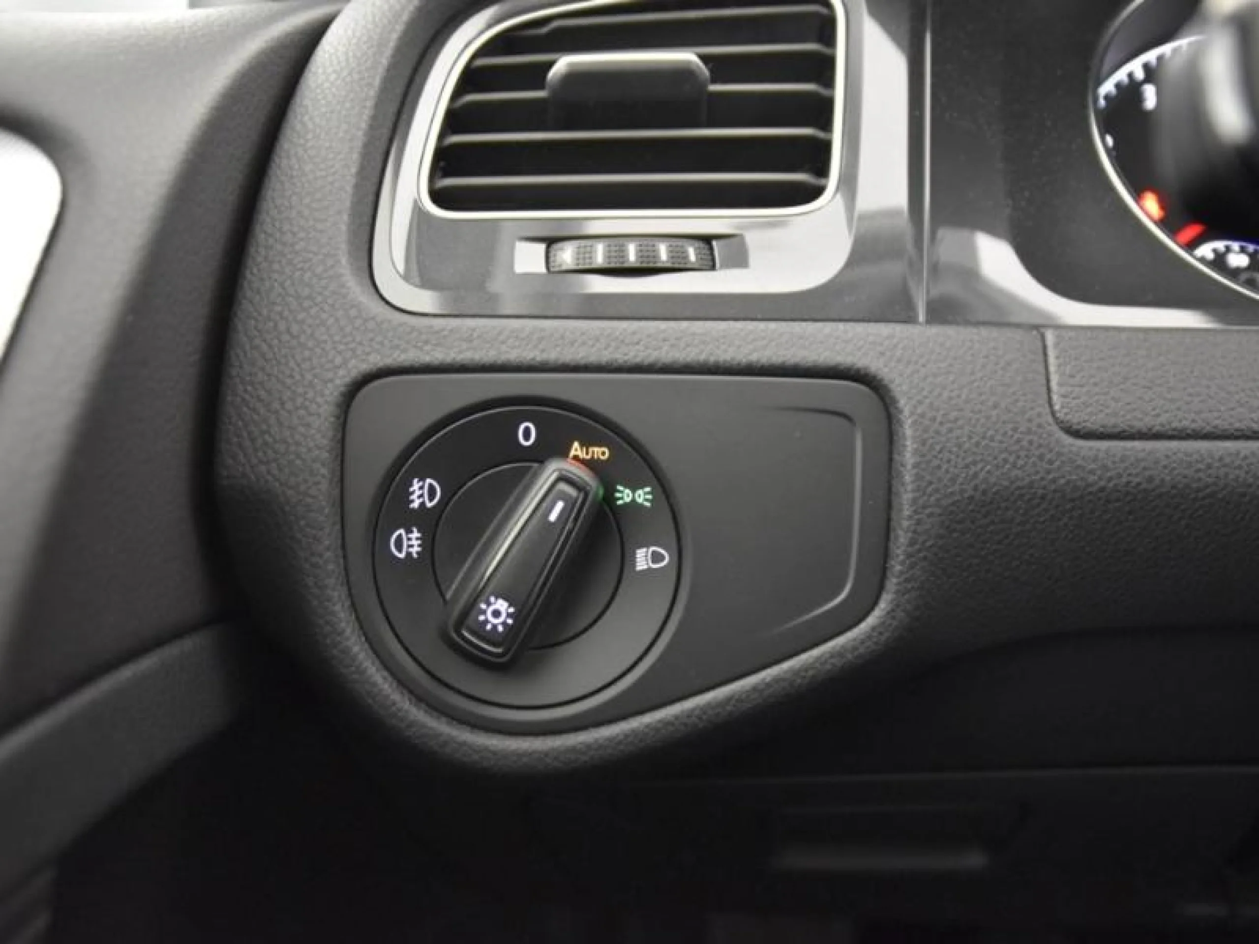 VOLKSWAGEN GOLF LAST EDITION 1.6 TDI 85KW (115CV) - Foto 15