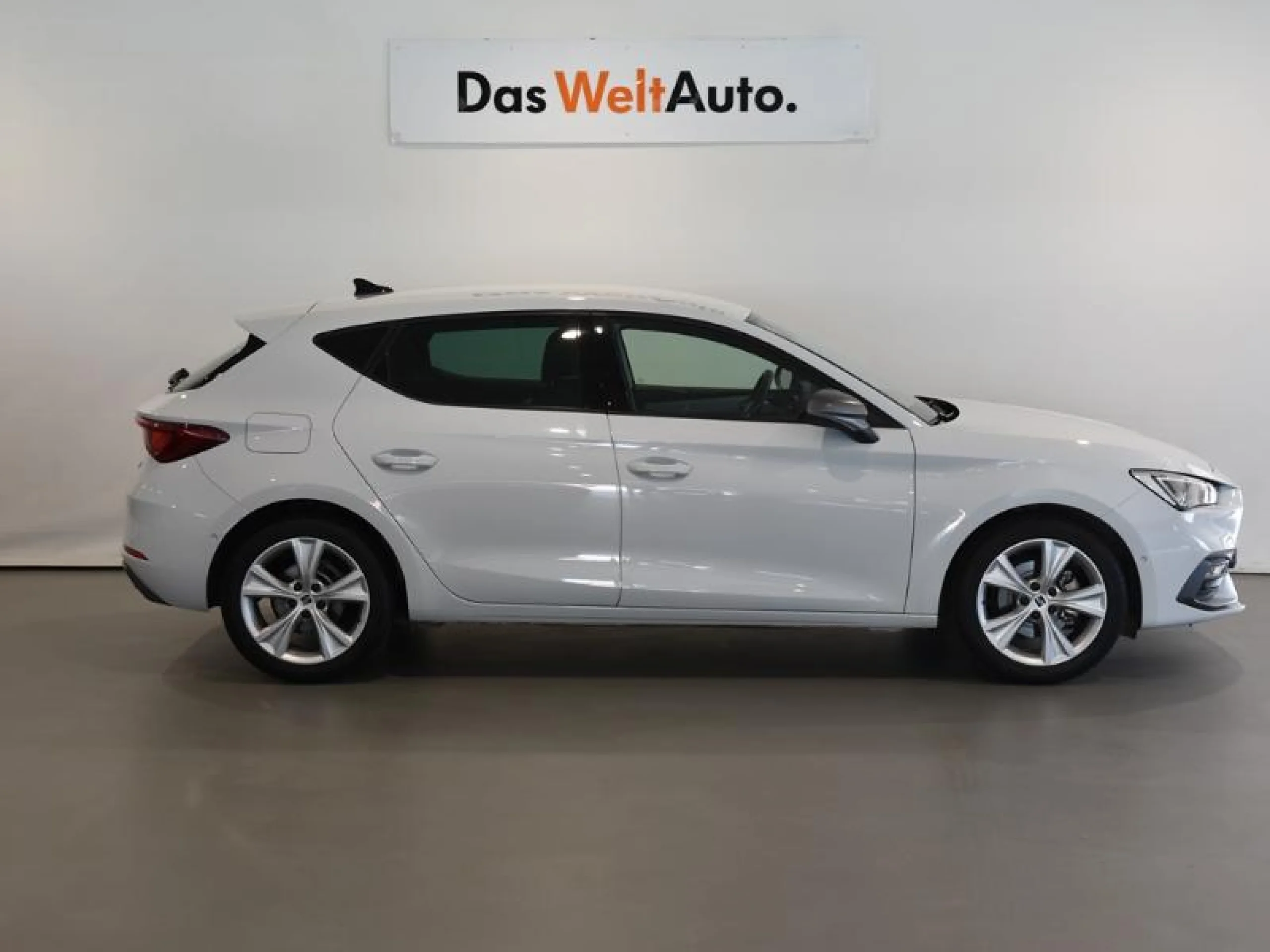SEAT LEON 1.5 TSI 85KW S&S FR 75 ANIVERSARIO - Foto 3