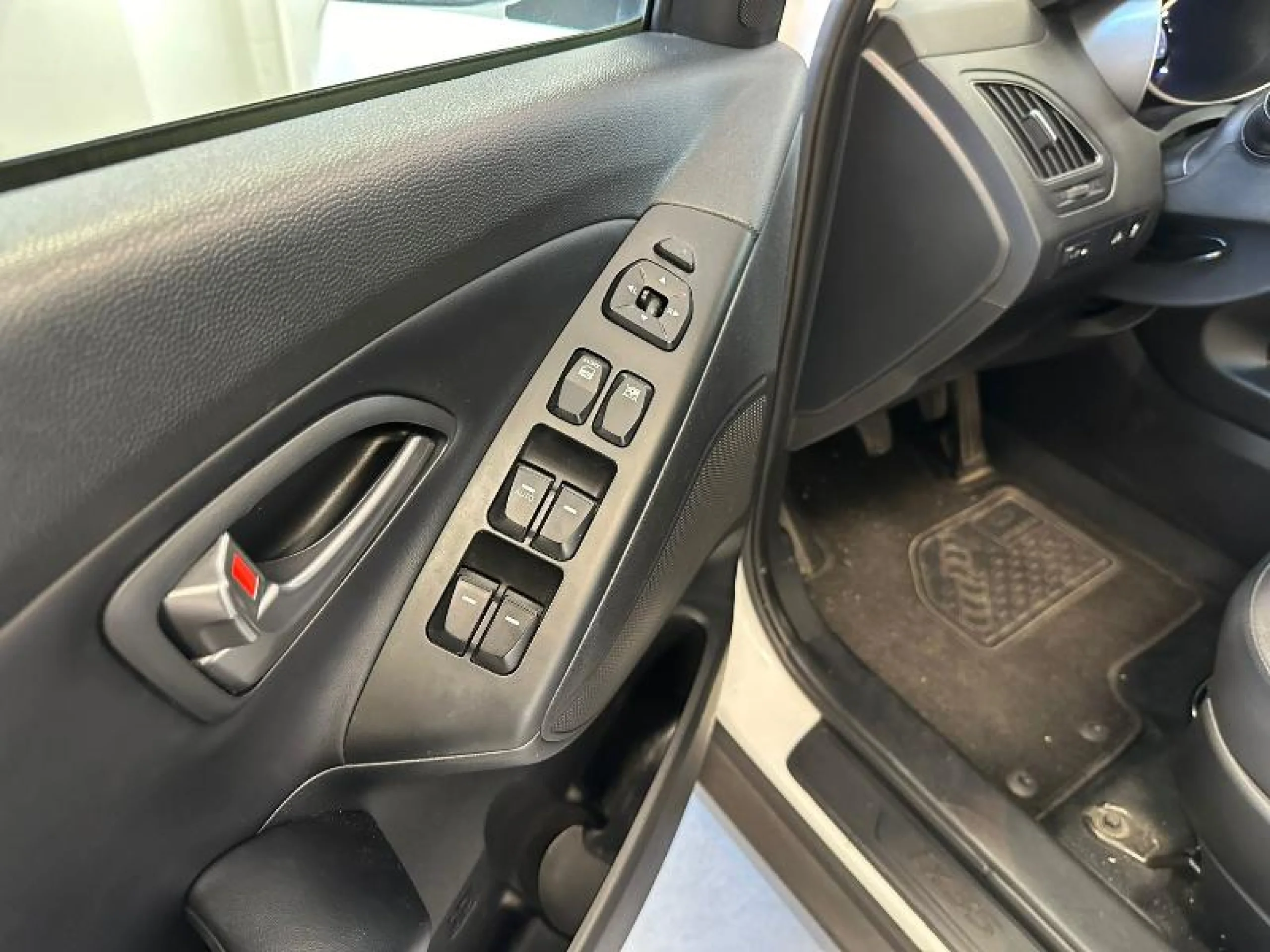 HYUNDAI IX35 1.6 GDI BLUEDRIVE TECNO 4X2 - Foto 11