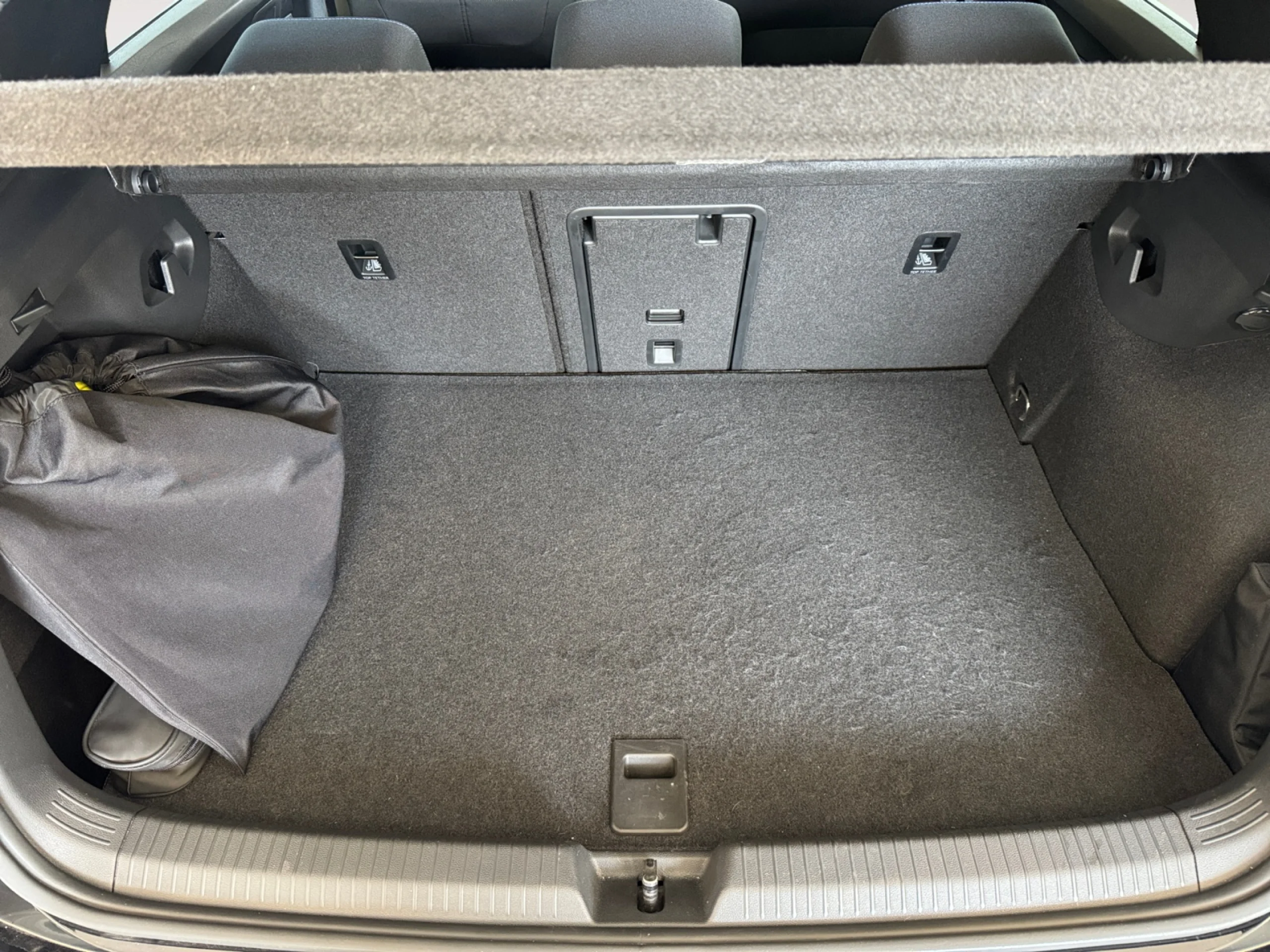 VOLKSWAGEN GOLF GTE 1.4 TSI 180KW (245CV) DSG - Foto 7