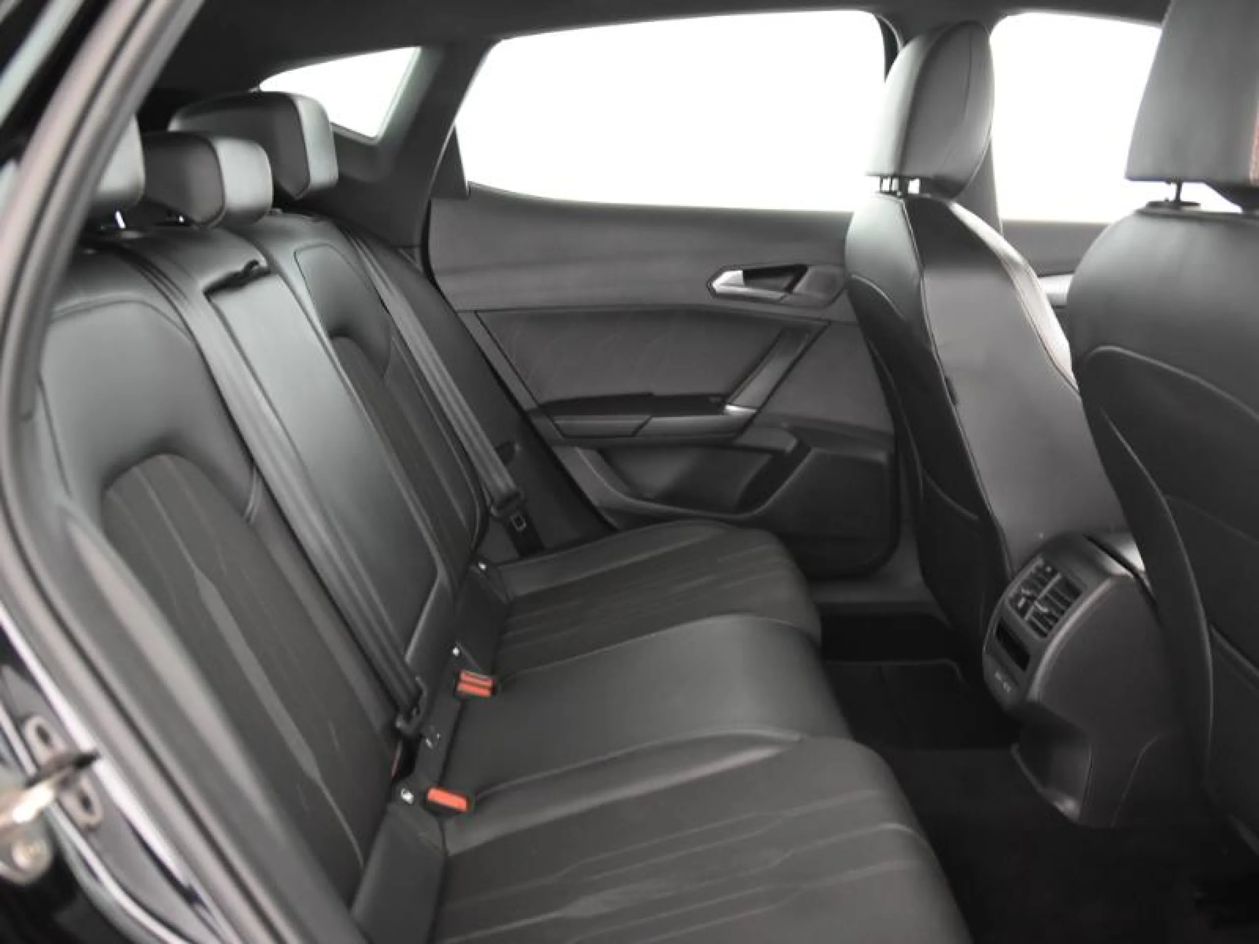 CUPRA FORMENTOR 1.4 E HYBRID 150KW (204 CV) DSG - Foto 5