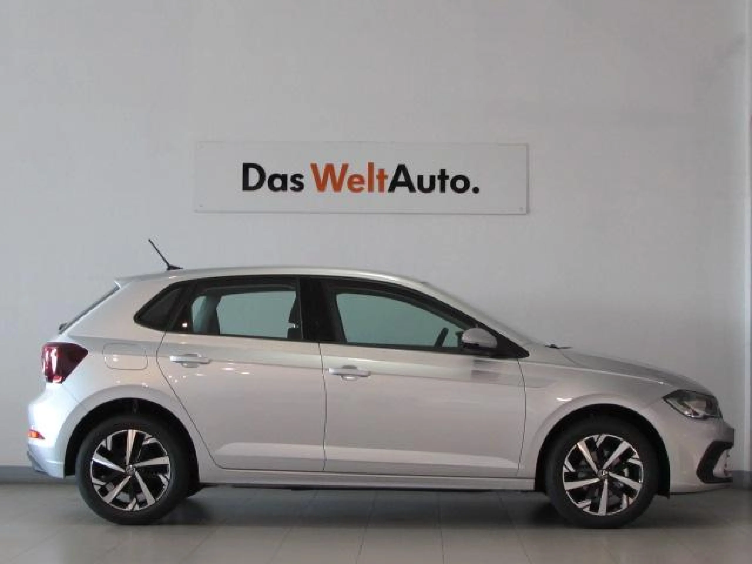 VOLKSWAGEN POLO LIFE 1.0 TSI 70KW (95CV) - Foto 3