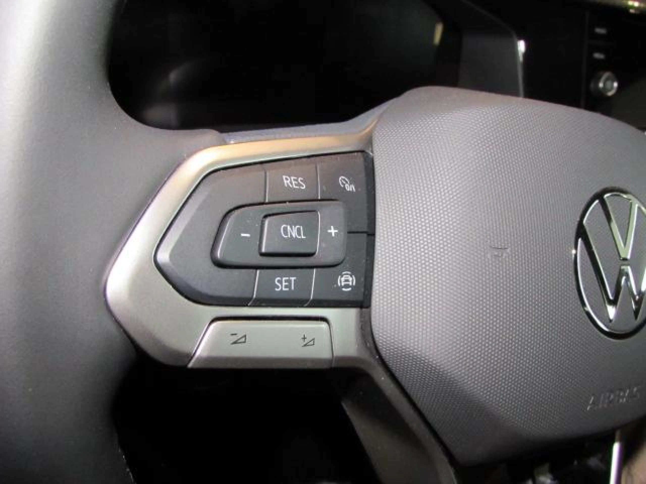 VOLKSWAGEN POLO LIFE 1.0 TSI 70KW (95CV) - Foto 9