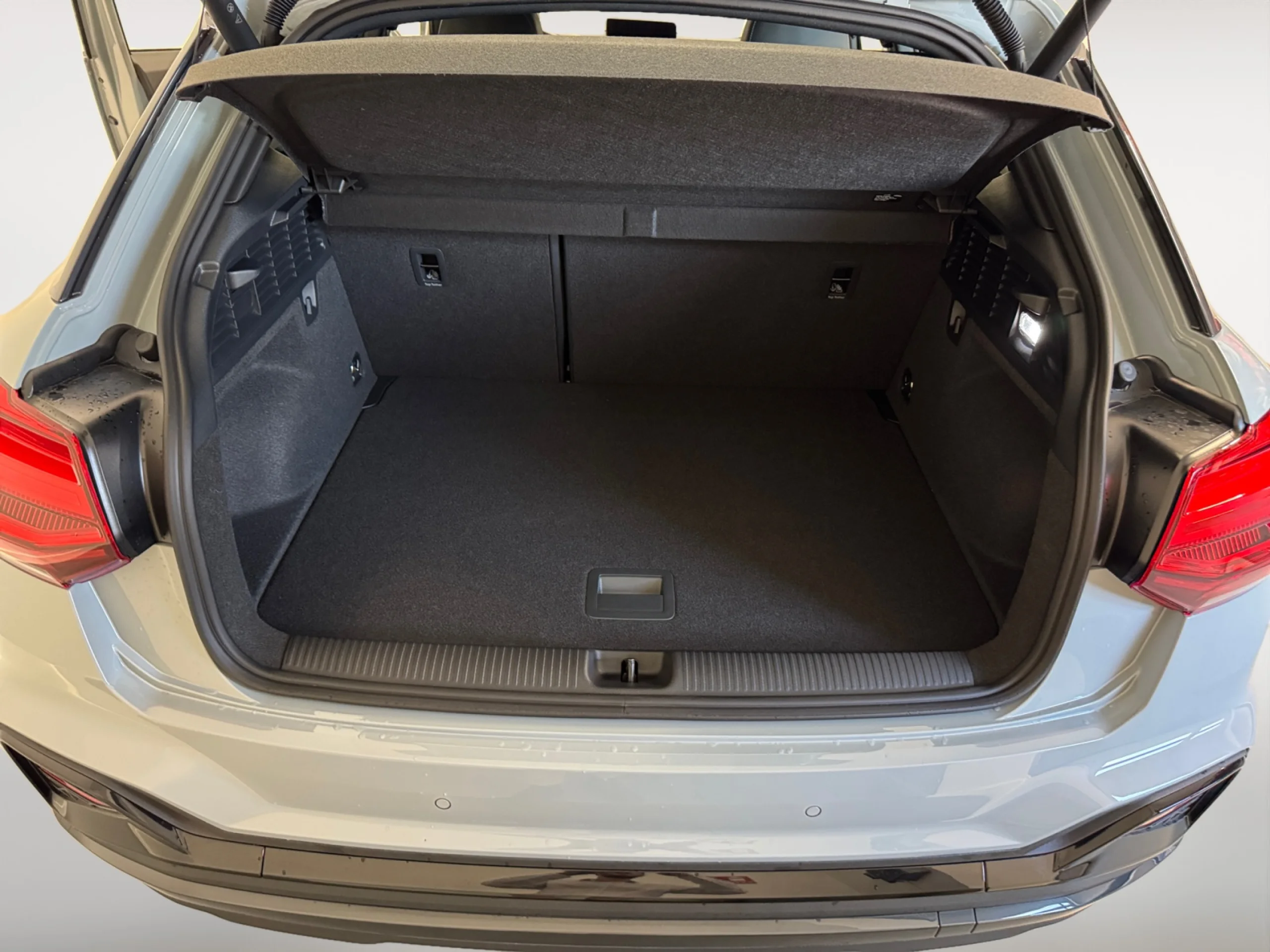 AUDI Q2 ADRENALIN EDITION 35 TDI 110KW S TRONIC - Foto 10