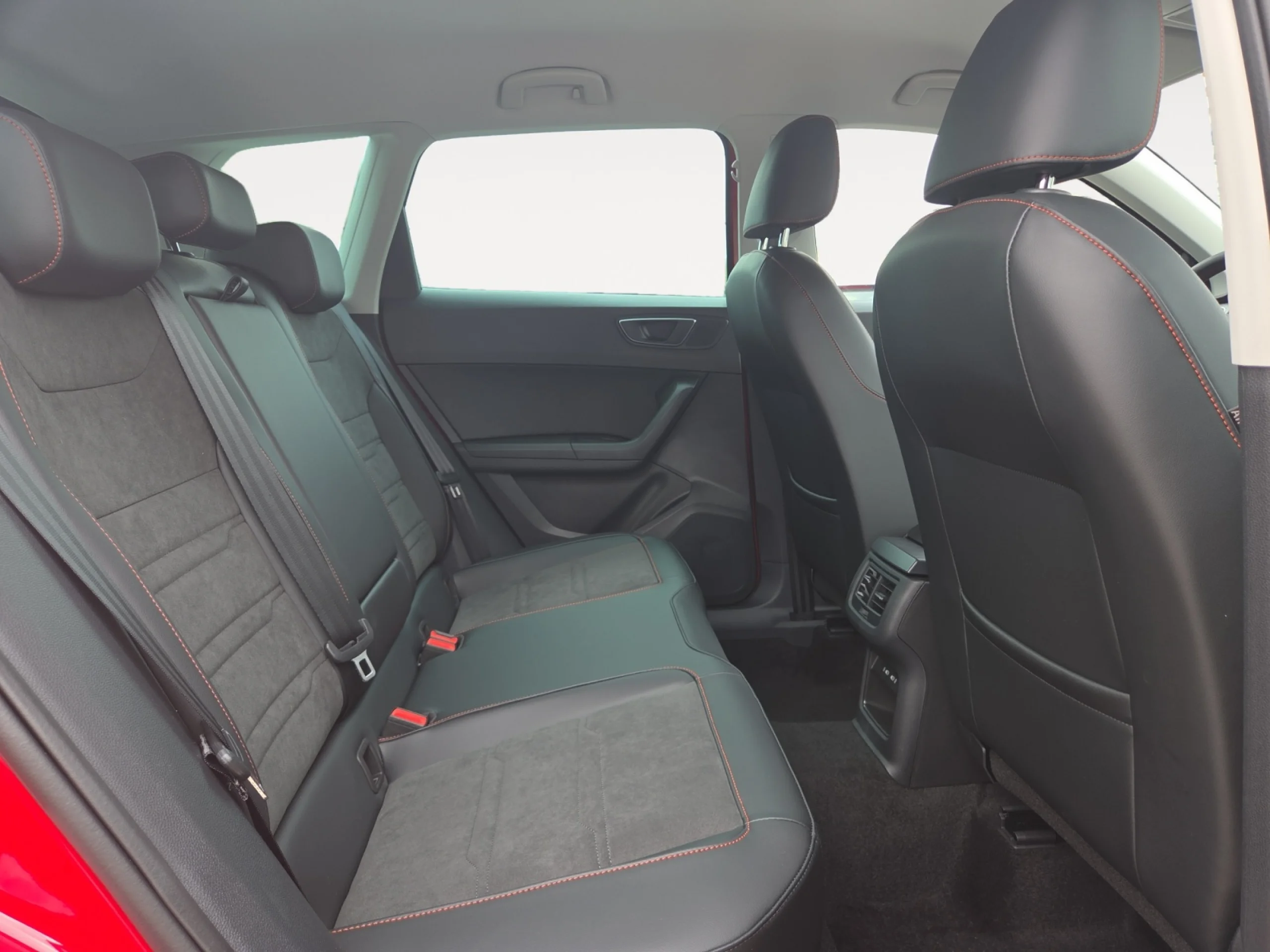 SEAT ATECA 1.5 TSI 110KW DSG FR SPECIAL EDITION - Foto 6