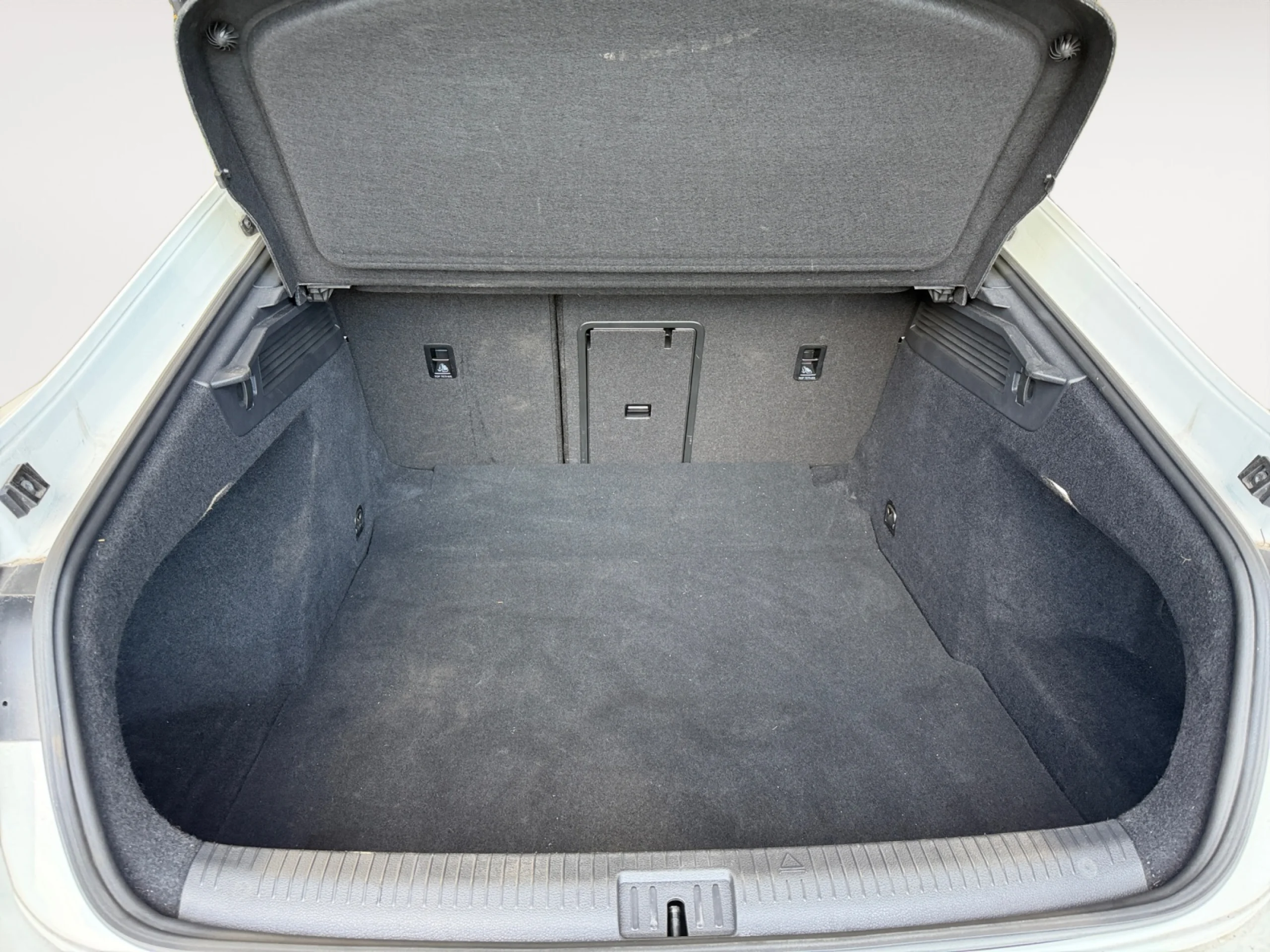 VOLKSWAGEN ARTEON R LINE 2.0 TDI 110KW (150CV) DSG - Foto 7