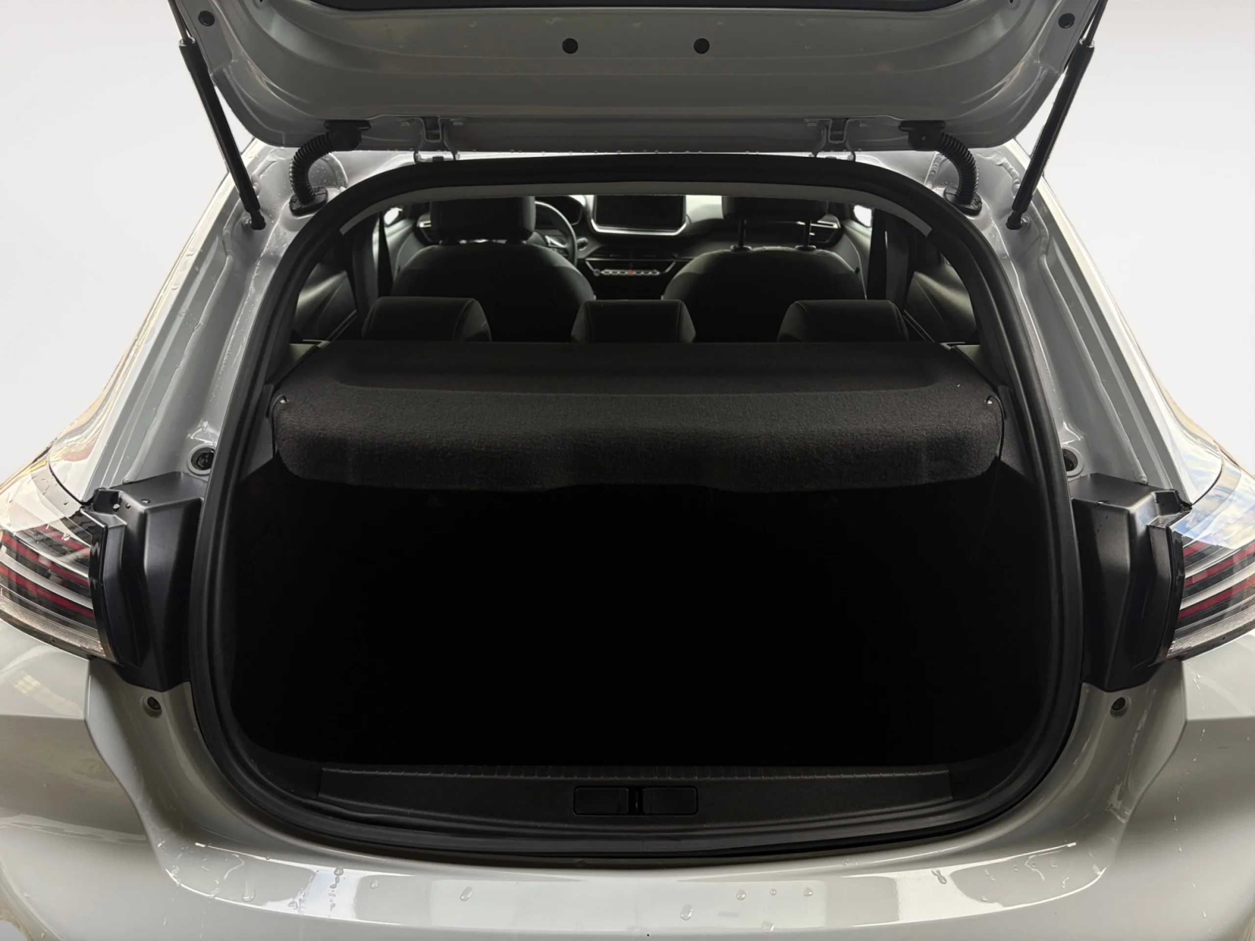 PEUGEOT 208 ALLURE HYBRID 110 EDCS6 - Foto 8