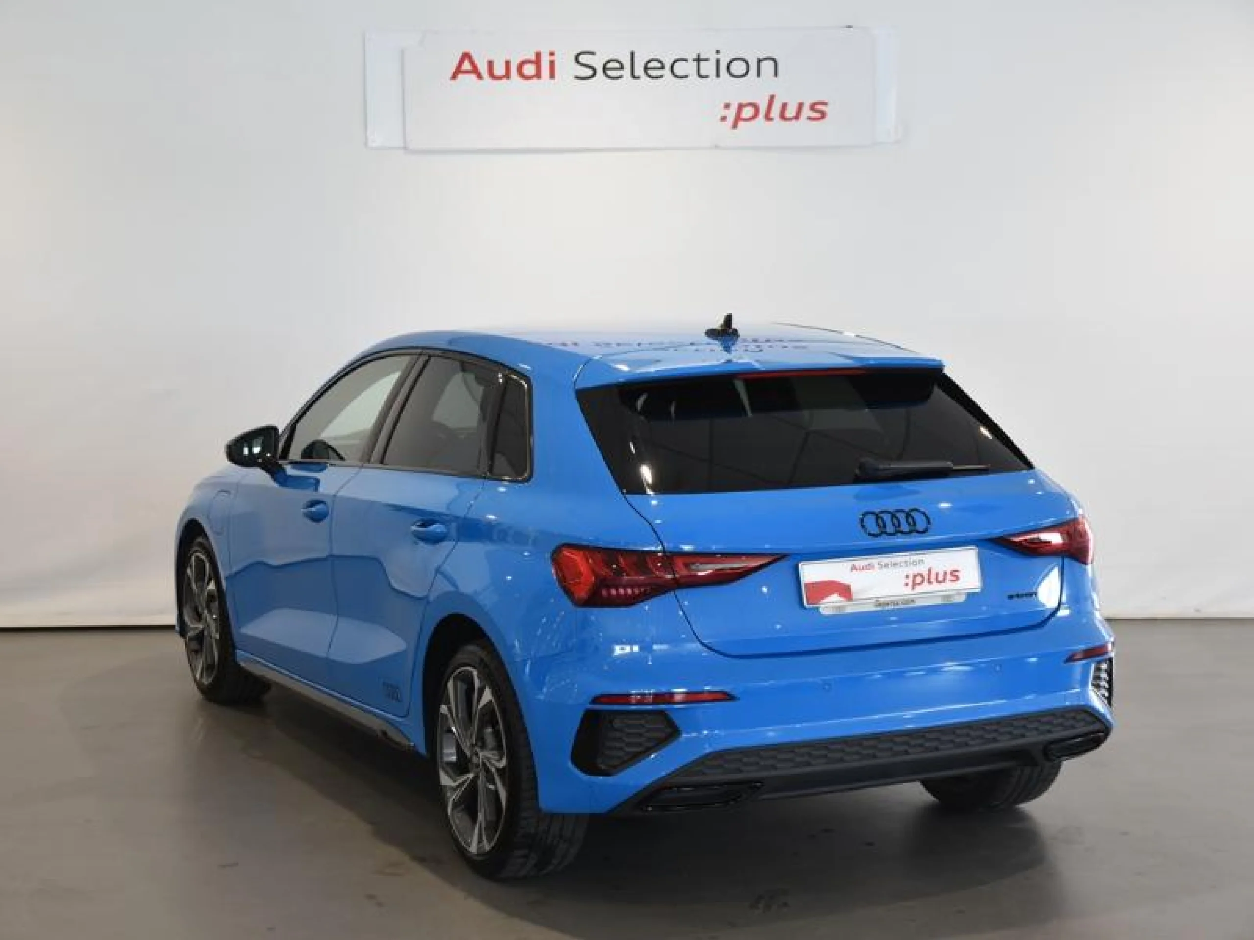 AUDI A3 SPORTBACK BLACK 45 TFSI E COMP S TRONIC - Foto 2