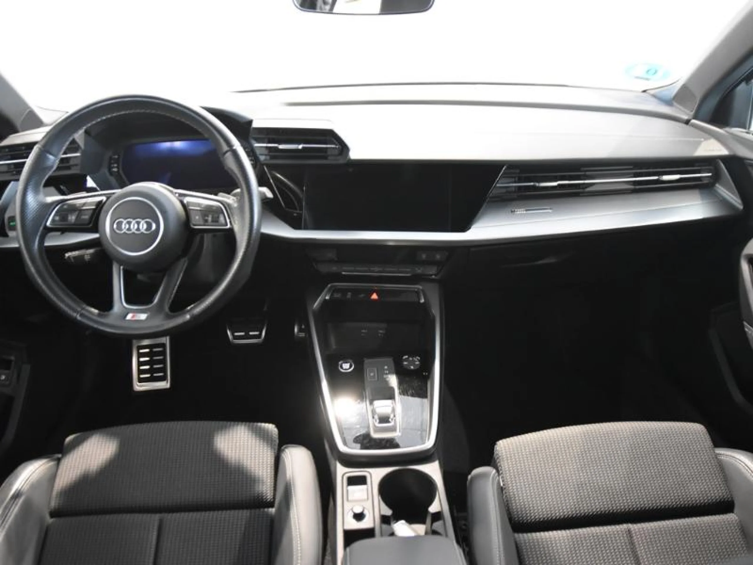 AUDI A3 SPORTBACK BLACK 45 TFSI E COMP S TRONIC - Foto 4