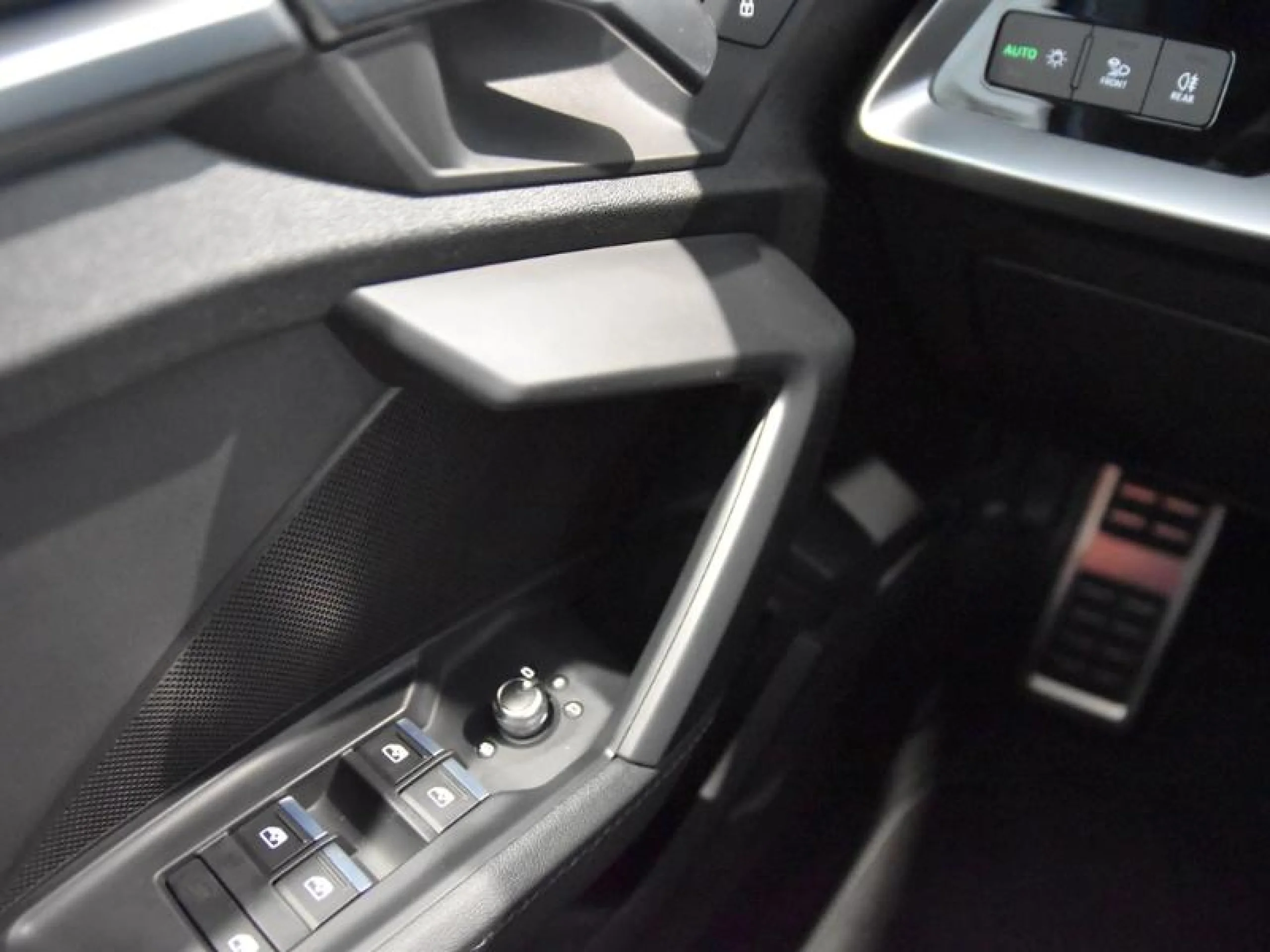 AUDI A3 SPORTBACK BLACK 45 TFSI E COMP S TRONIC - Foto 17