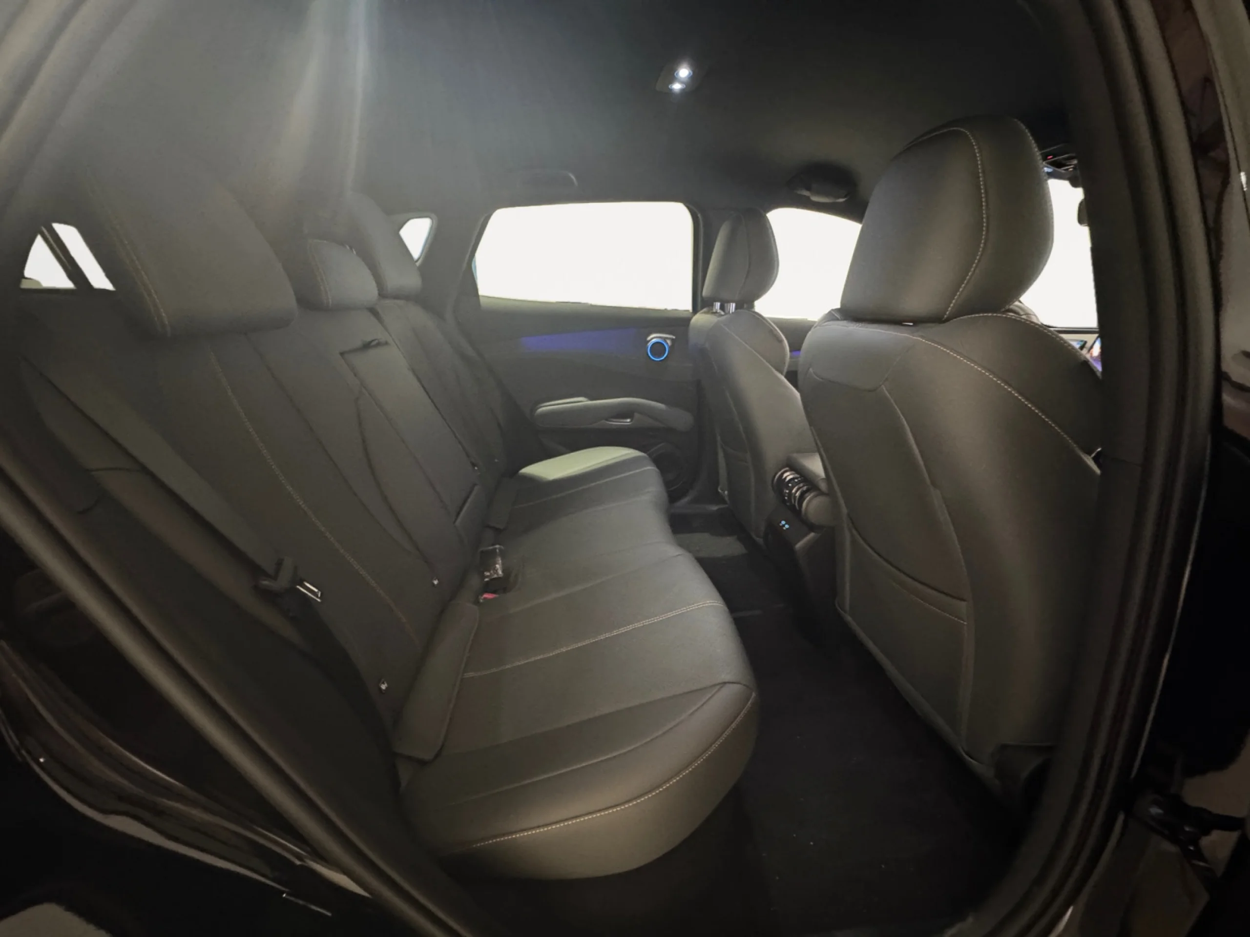 BYD ATTO 3 EVO BYD ATTO 3 ATTO 3 EVO LHD DESIGN OBSIDIAN BLACK AND GREY - Foto 6