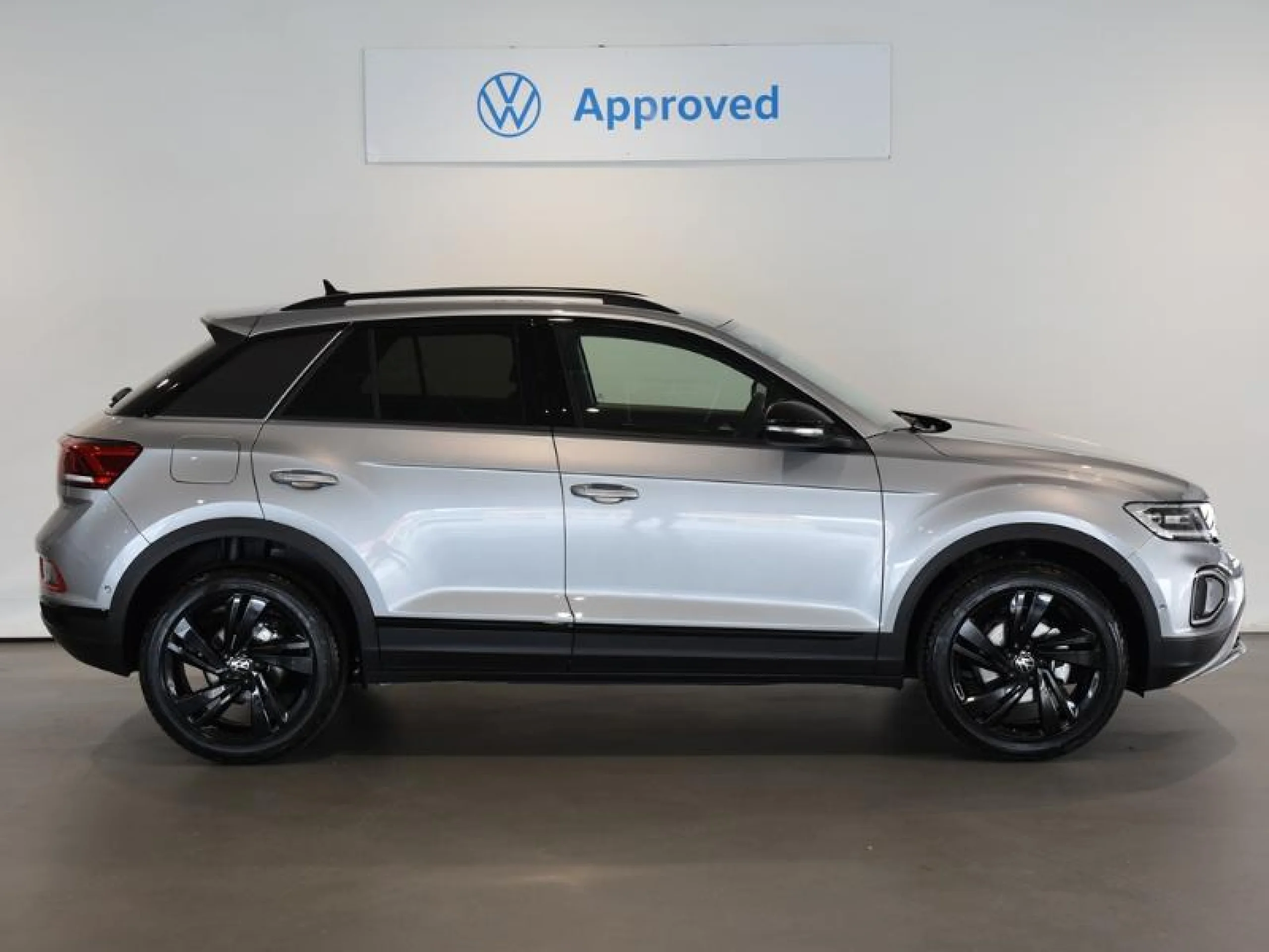 VOLKSWAGEN T ROC T ROC DARK LINE 1.5 TSI 110 KW (150 CV)  AUTOM TICO DSG 7 VEL. - Foto 3