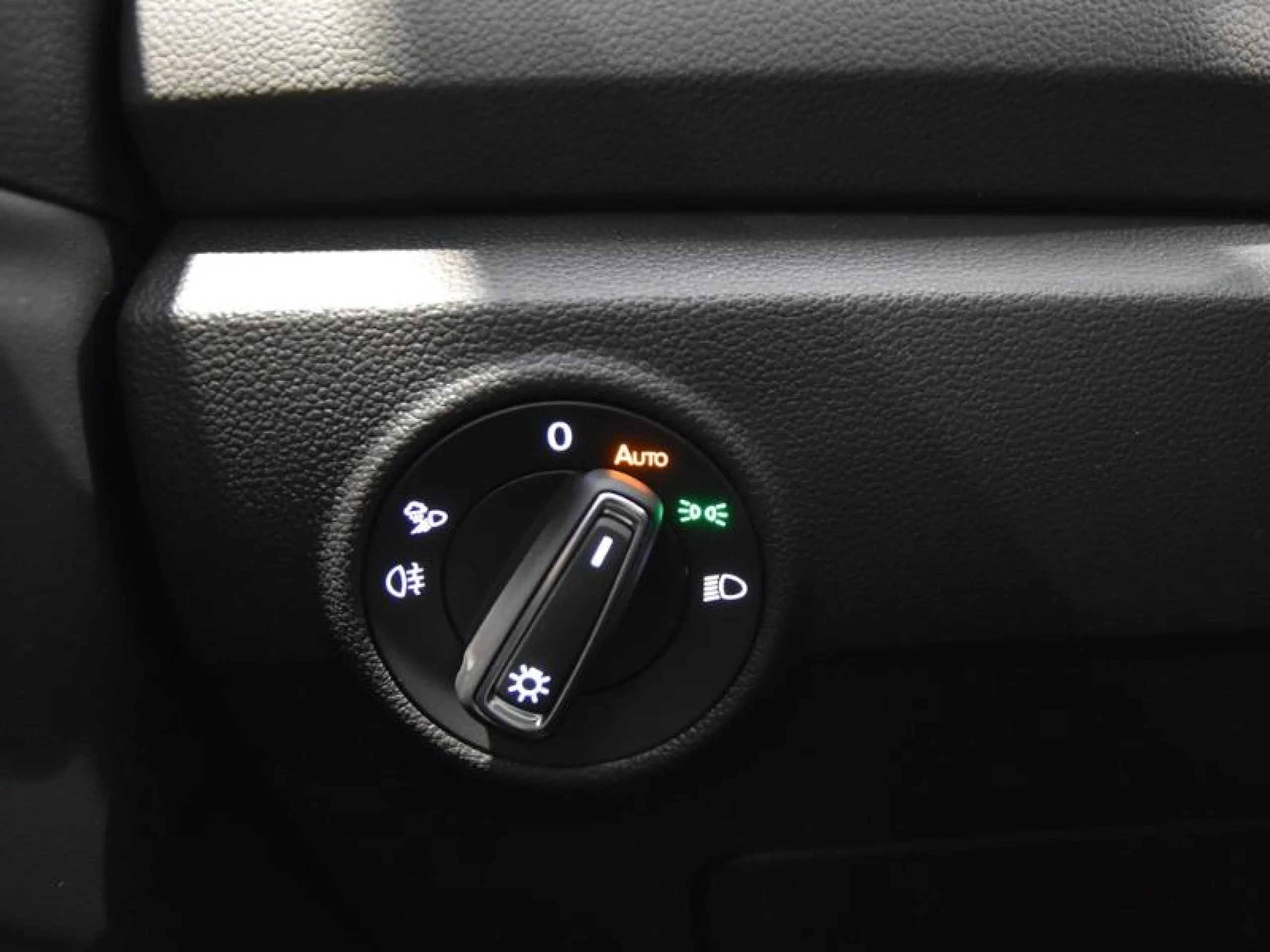 VOLKSWAGEN T ROC T ROC DARK LINE 1.5 TSI 110 KW (150 CV)  AUTOM TICO DSG 7 VEL. - Foto 16