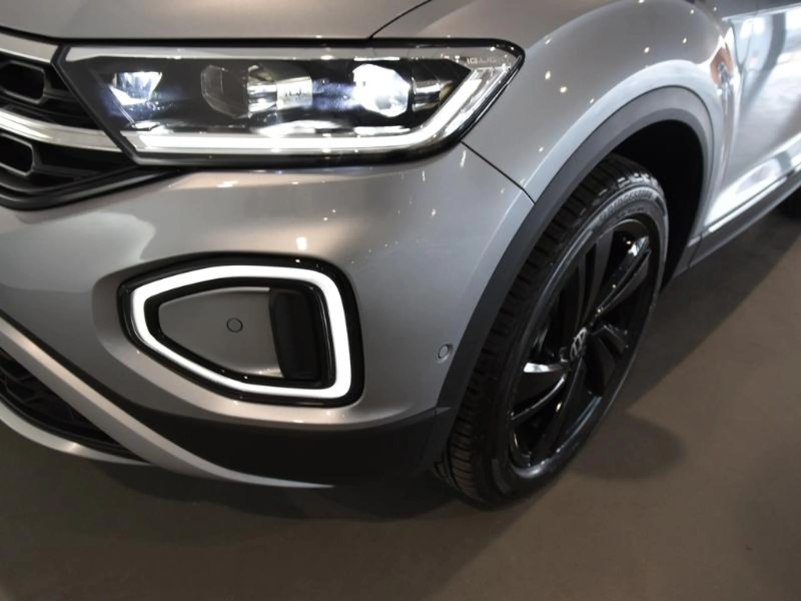 VOLKSWAGEN T ROC T ROC DARK LINE 1.5 TSI 110 KW (150 CV)  AUTOM TICO DSG 7 VEL. - Foto 17