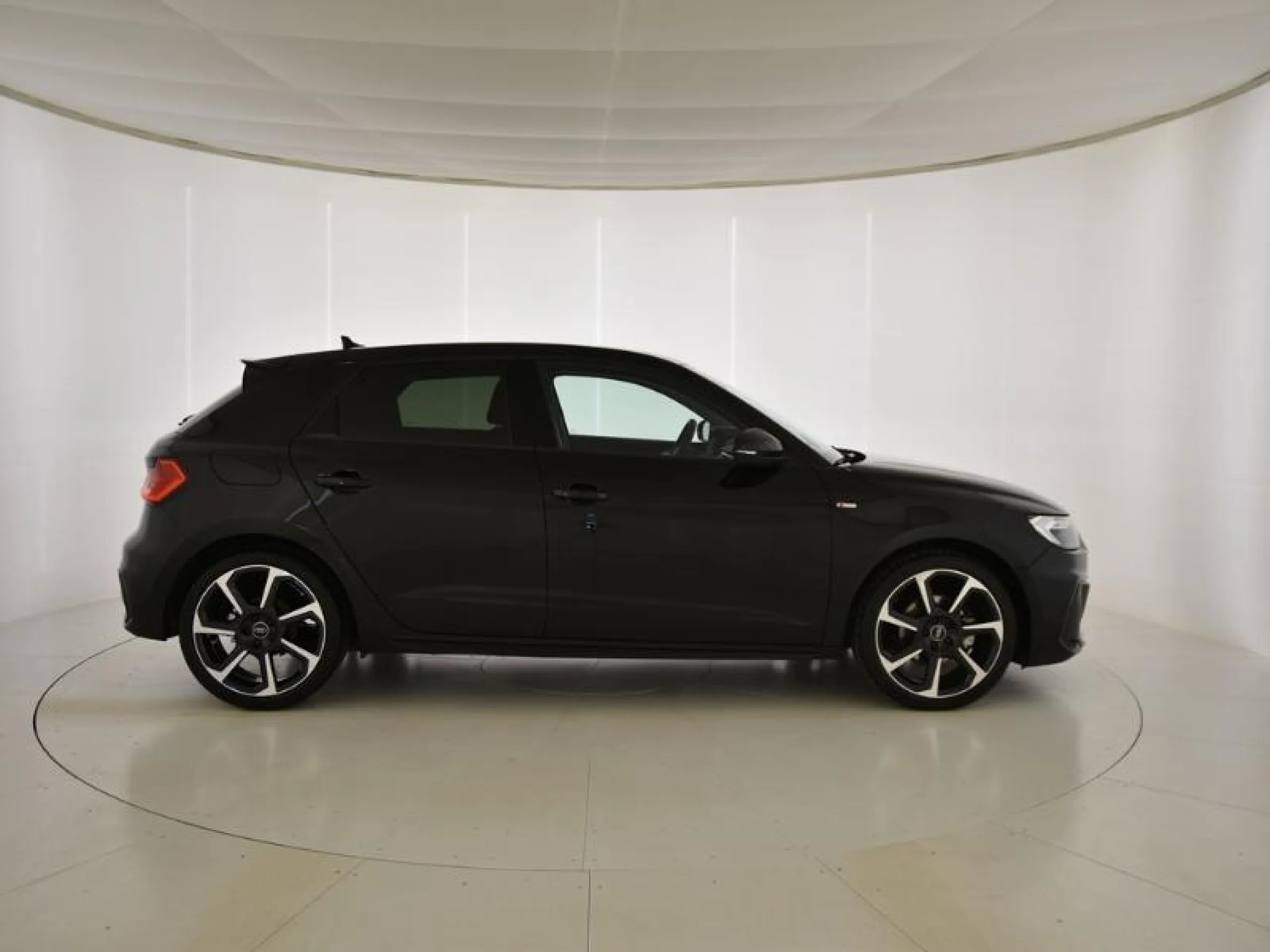AUDI A1 SPORTBACK ADRENALIN 30 TFSI 85KW S TRON - Foto 3