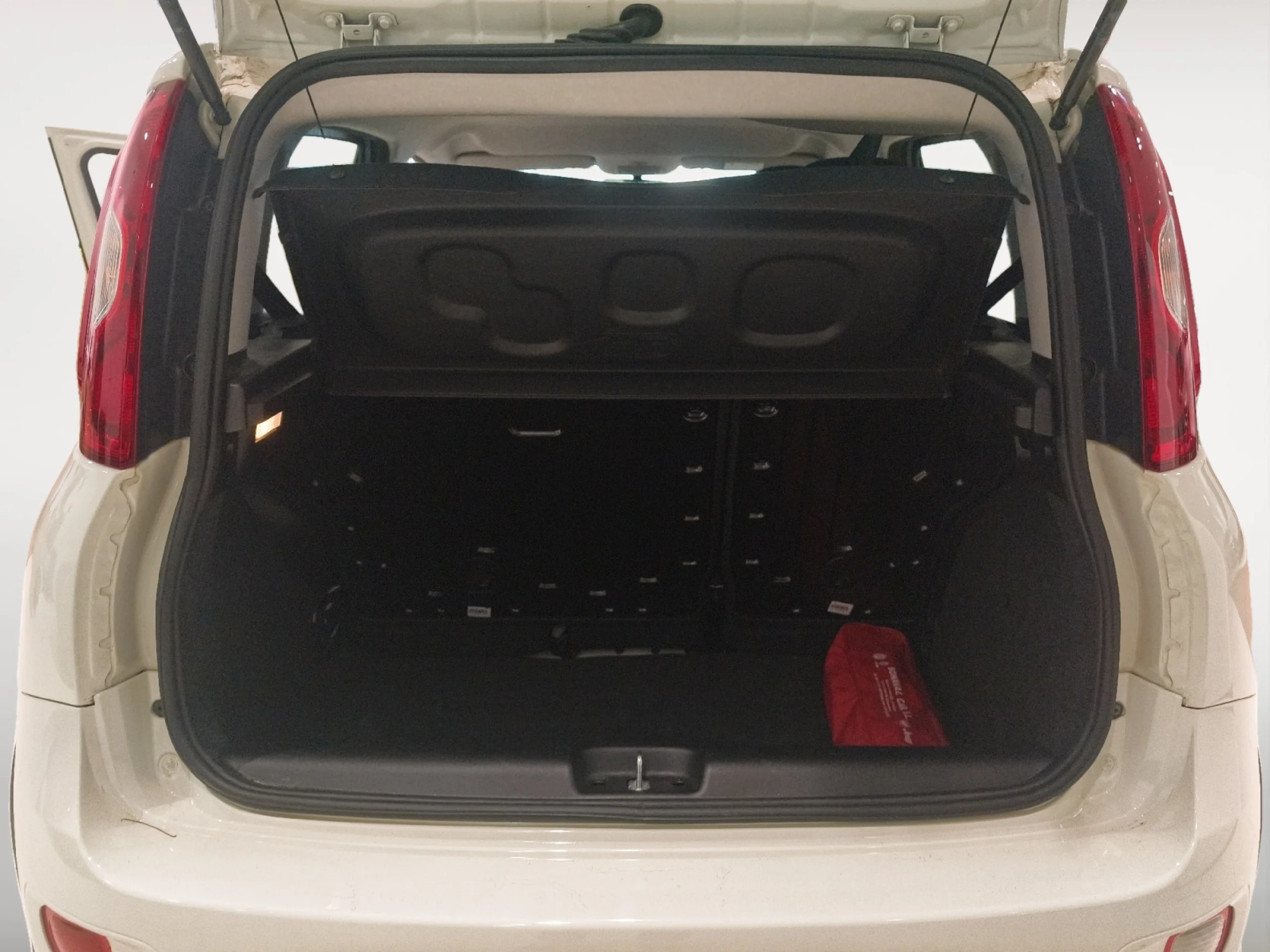 FIAT PANDA CITY LIFE HYBRID 1.0 GSE 51KW (70CV) - Foto 8