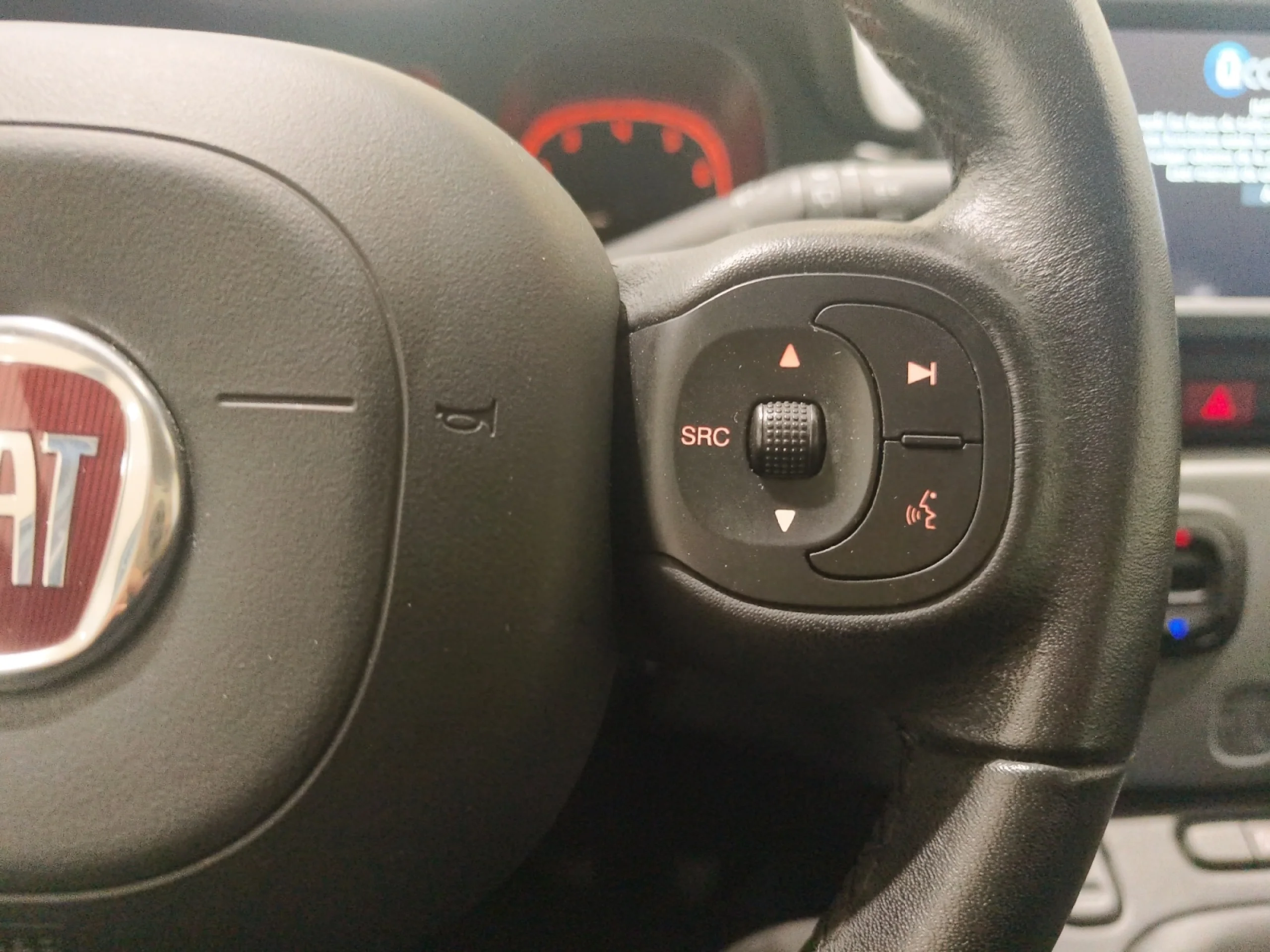 FIAT PANDA CITY LIFE HYBRID 1.0 GSE 51KW (70CV) - Foto 12
