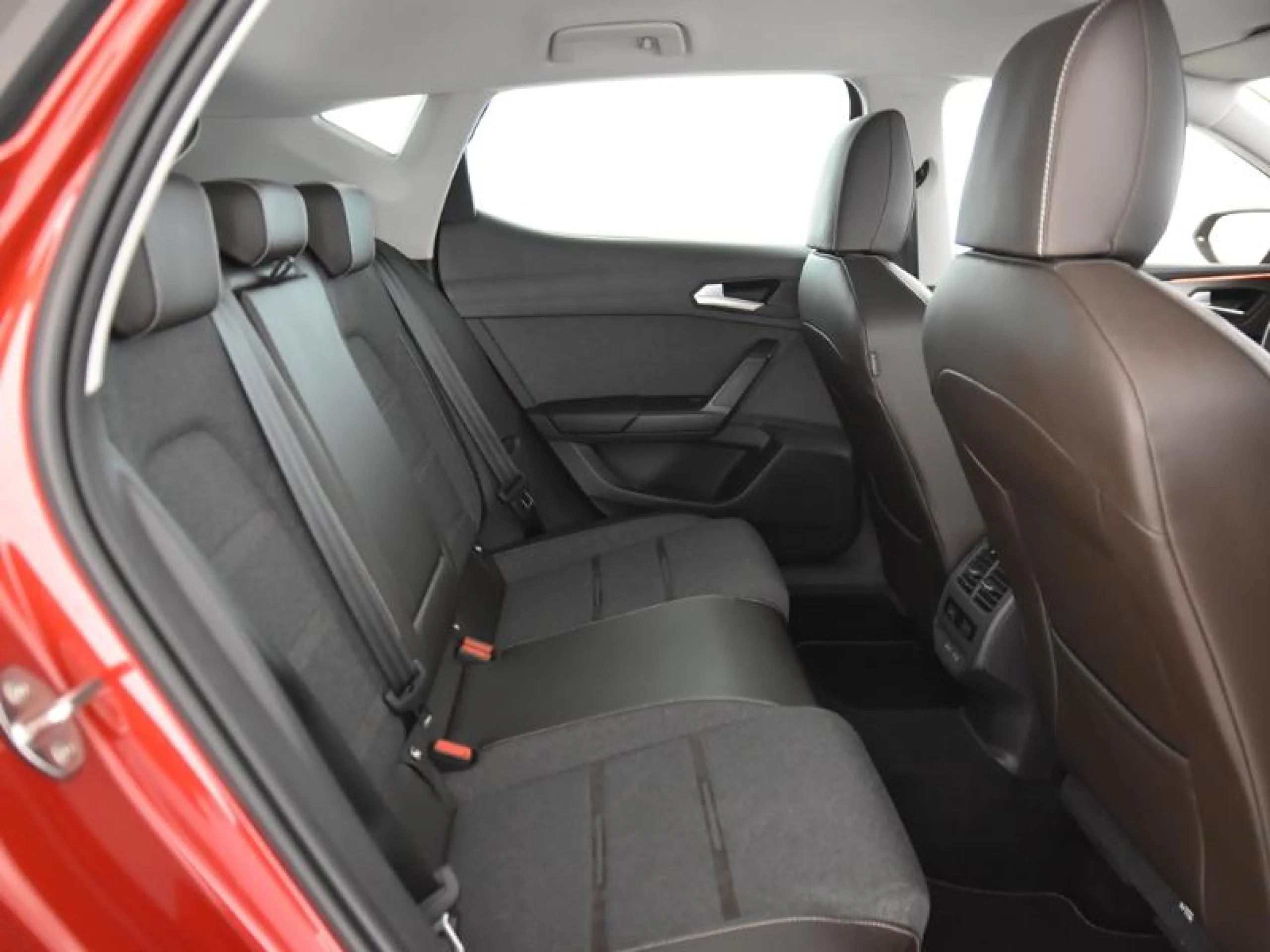 SEAT LEON 2.0 TDI 110KW (150CV) DSG 7 ST&SP FR - Foto 5