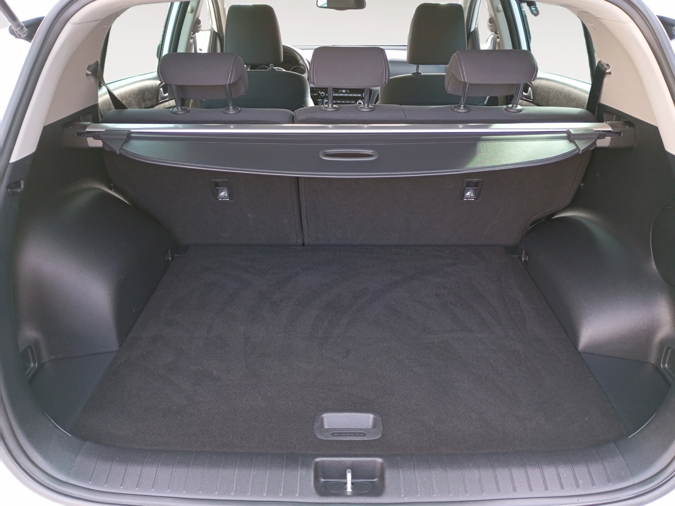 KIA SPORTAGE 1.6 MHEV BLACK EDITION 100KW (136CV) 4X2 - Foto 7