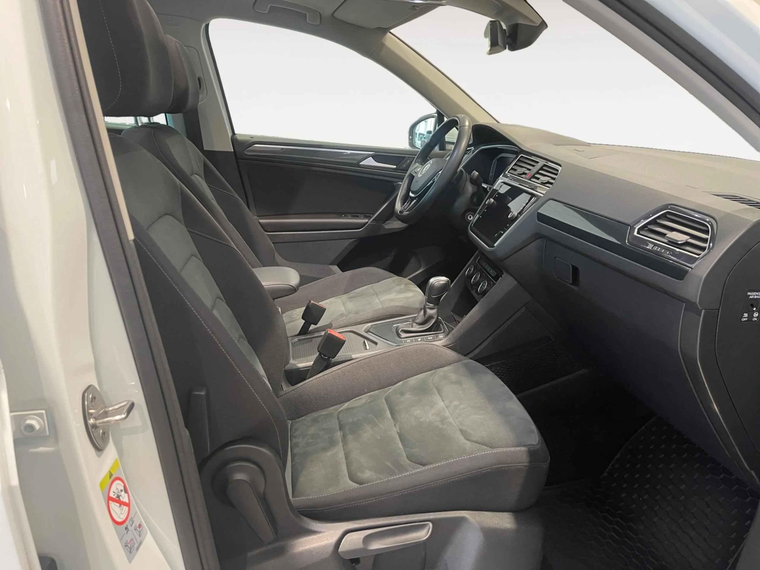 VOLKSWAGEN TIGUAN SPORT 1.5 TSI 110KW (150CV) DSG - Foto 5