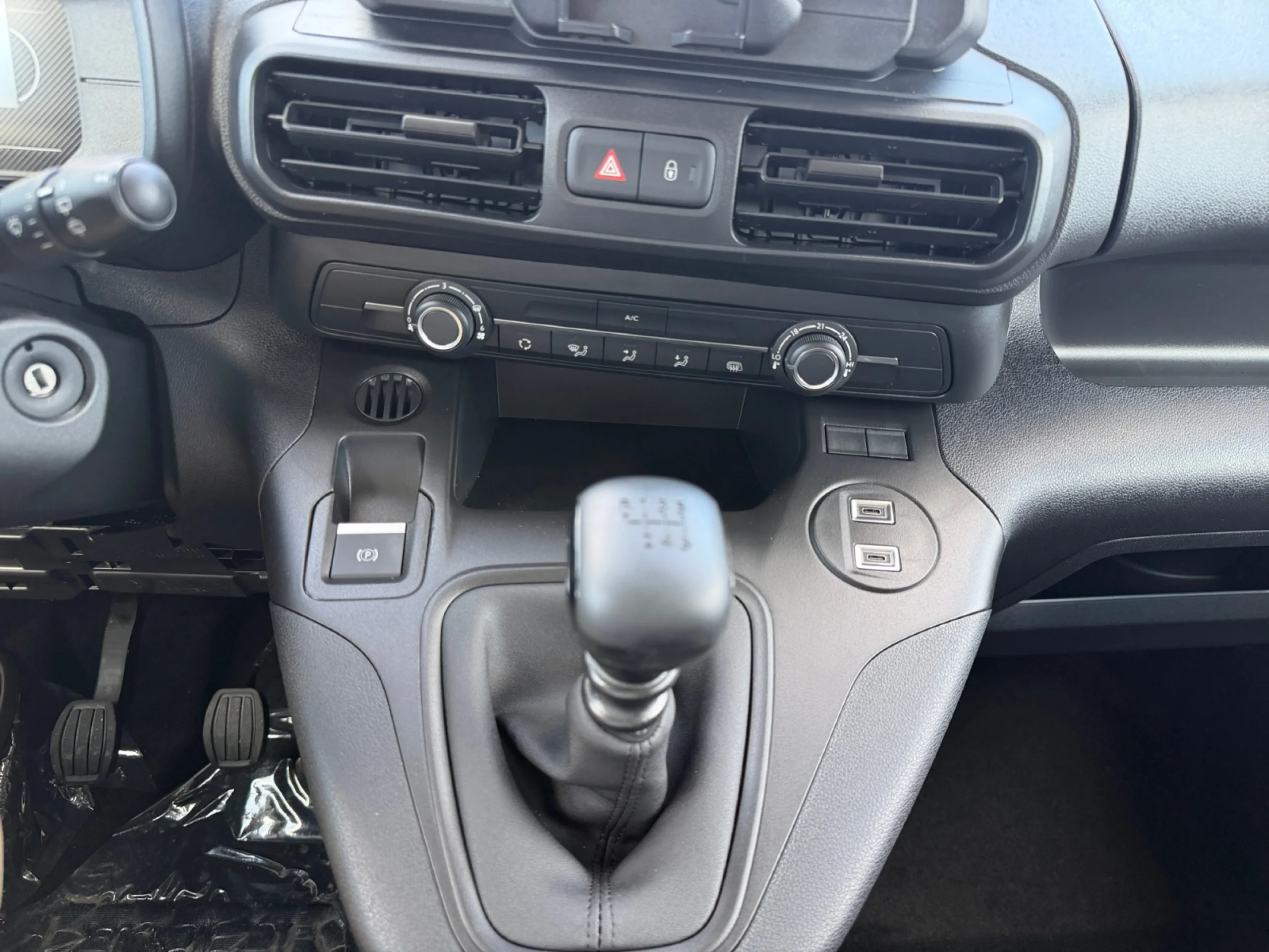 CITROEN BERLINGO TALLA M BLUEHDI 100 - Foto 20