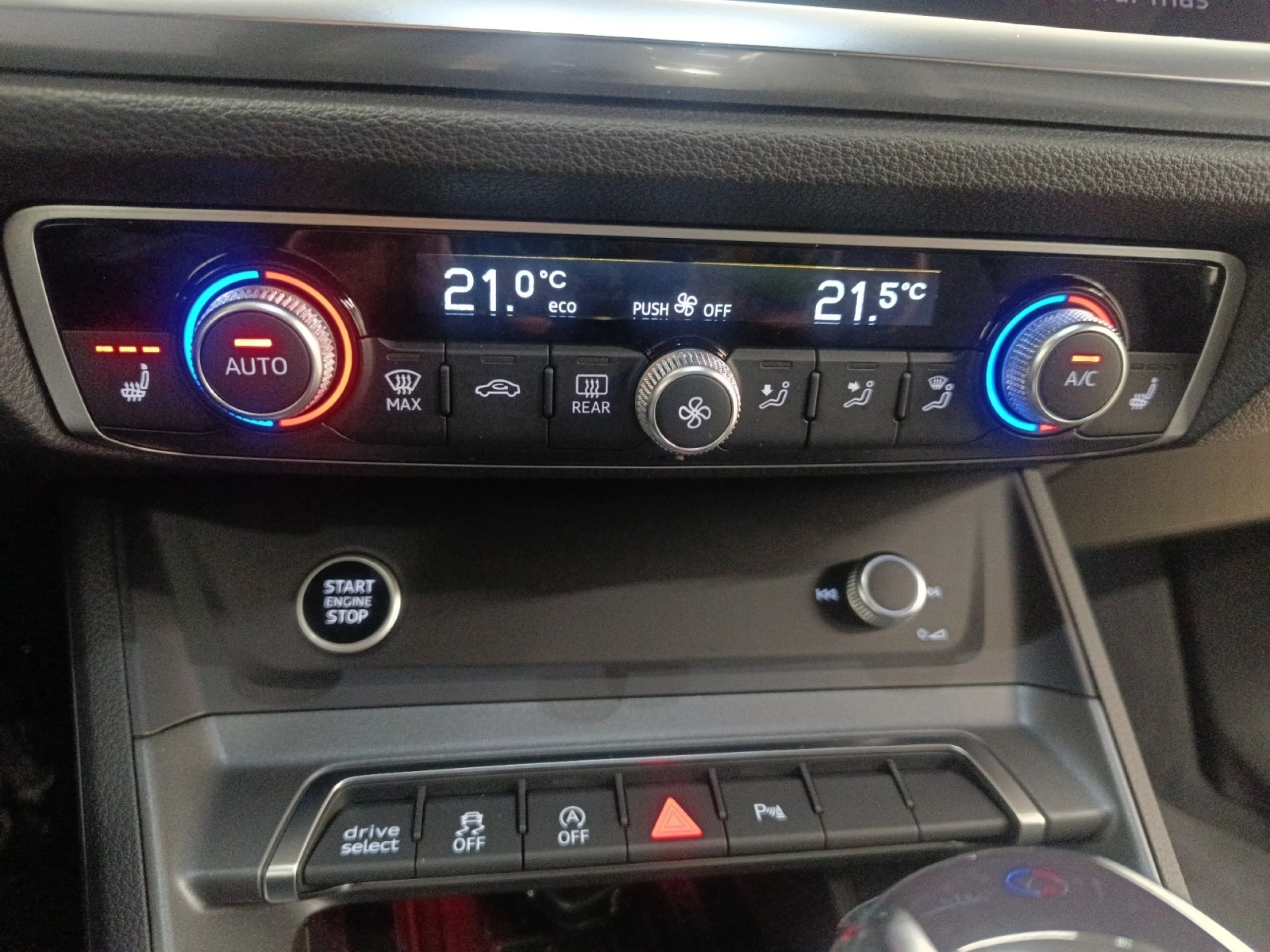 AUDI Q3 SPORTBACK BLACK LINE 35 TDI 110KW (150CV) S TRONIC - Foto 13