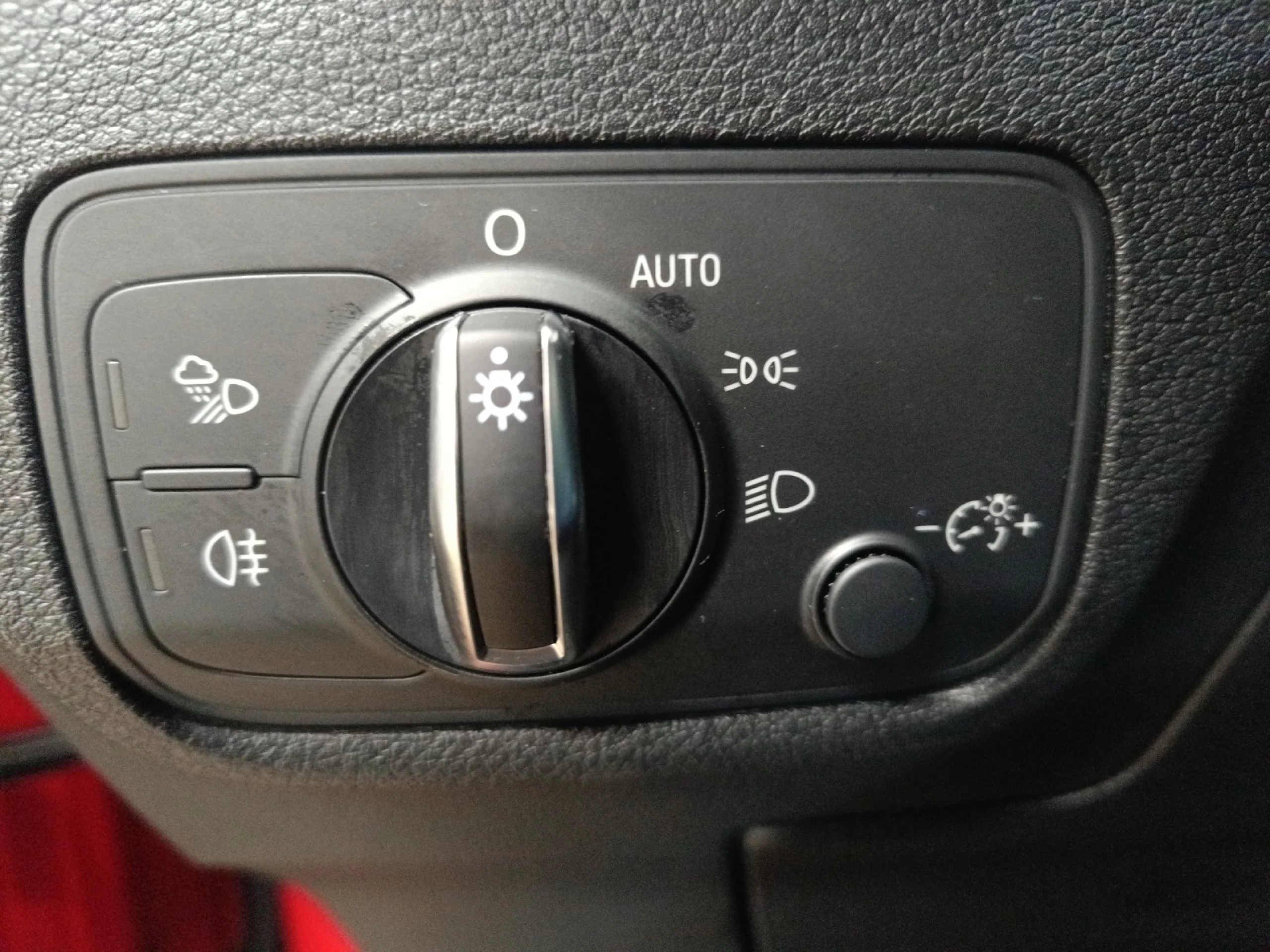 AUDI Q2 ADRENALIN 35 TDI 110KW (150CV) S TRONIC - Foto 13