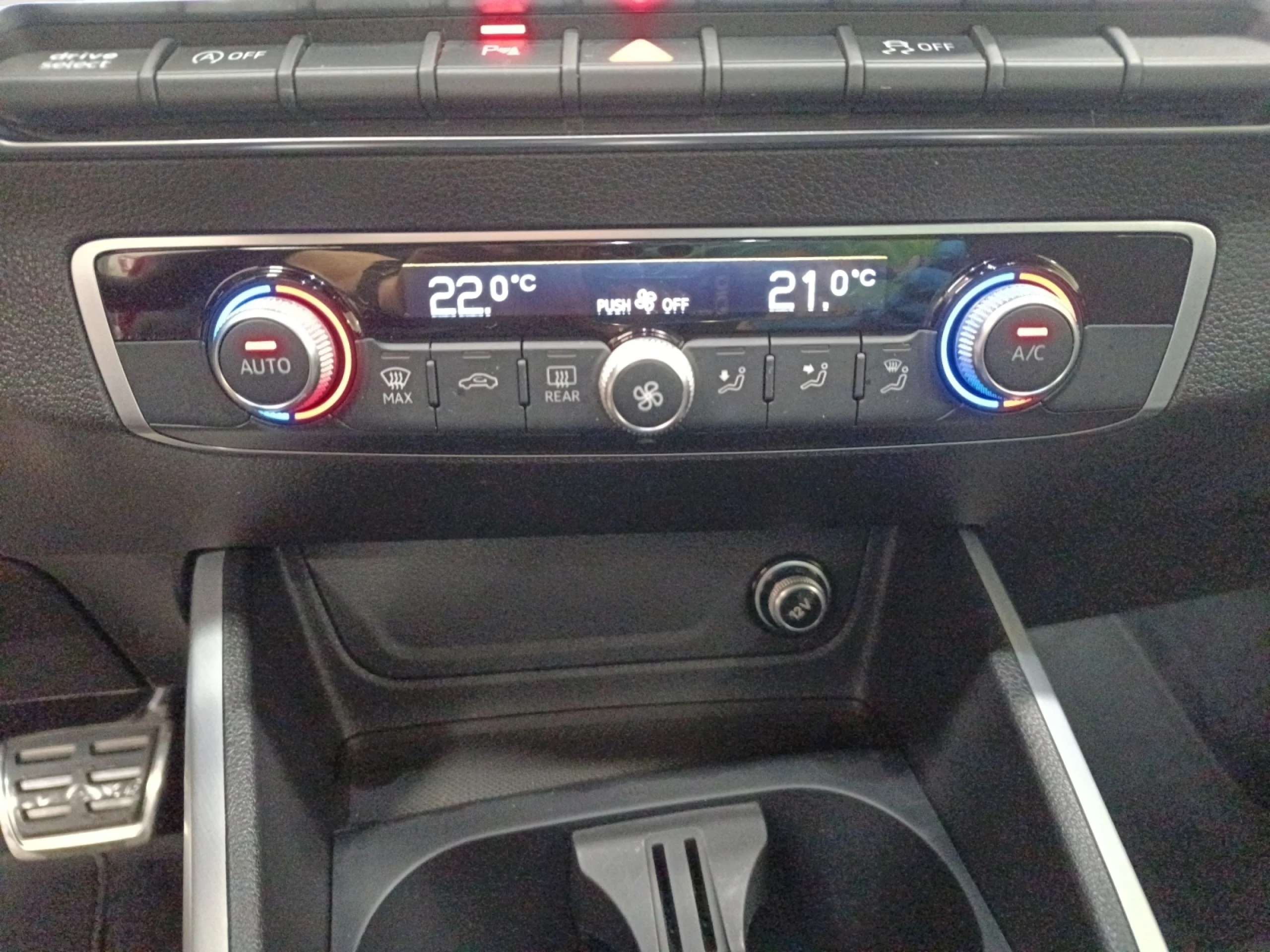 AUDI Q2 ADRENALIN 35 TDI 110KW (150CV) S TRONIC - Foto 18