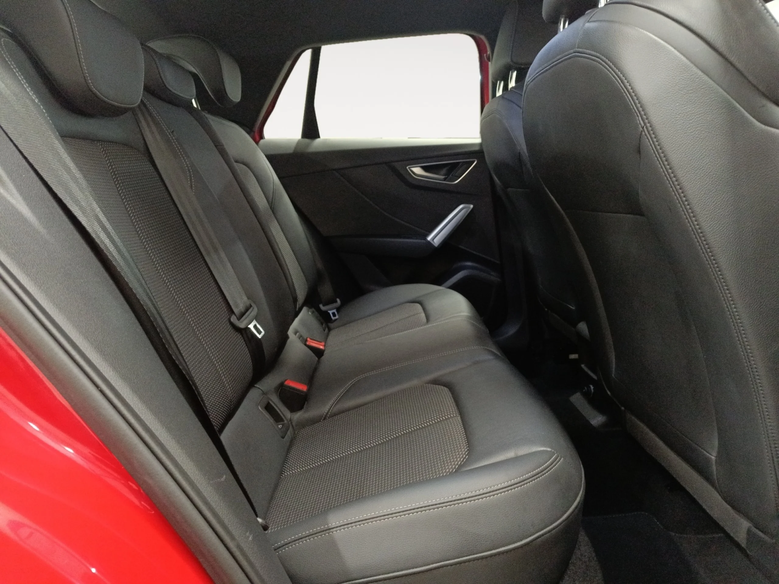 AUDI Q2 ADRENALIN 35 TDI 110KW (150CV) S TRONIC - Foto 6