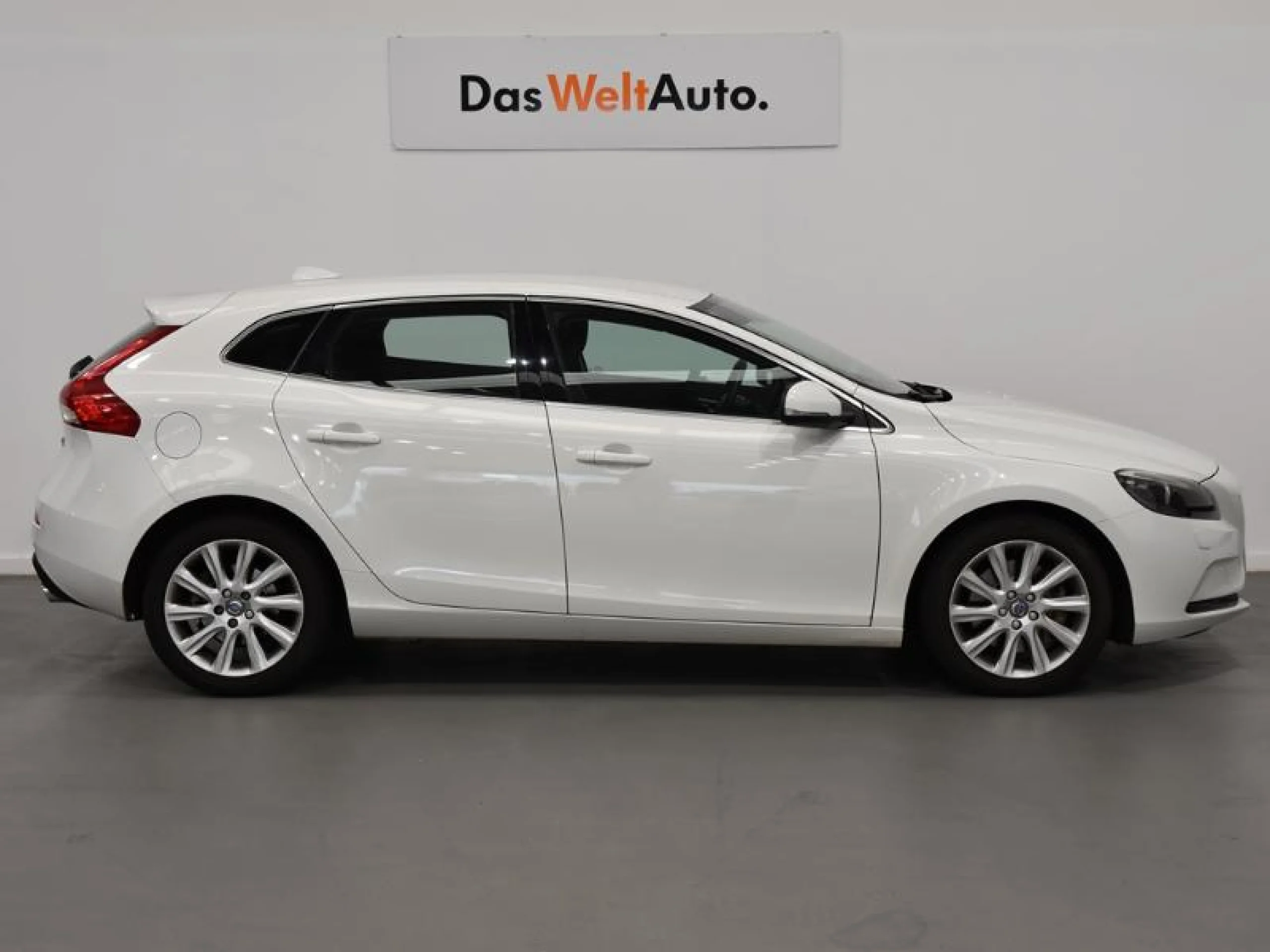 VOLVO V40 2.0 D3 R DESIGN KINETIC AUTO - Foto 2