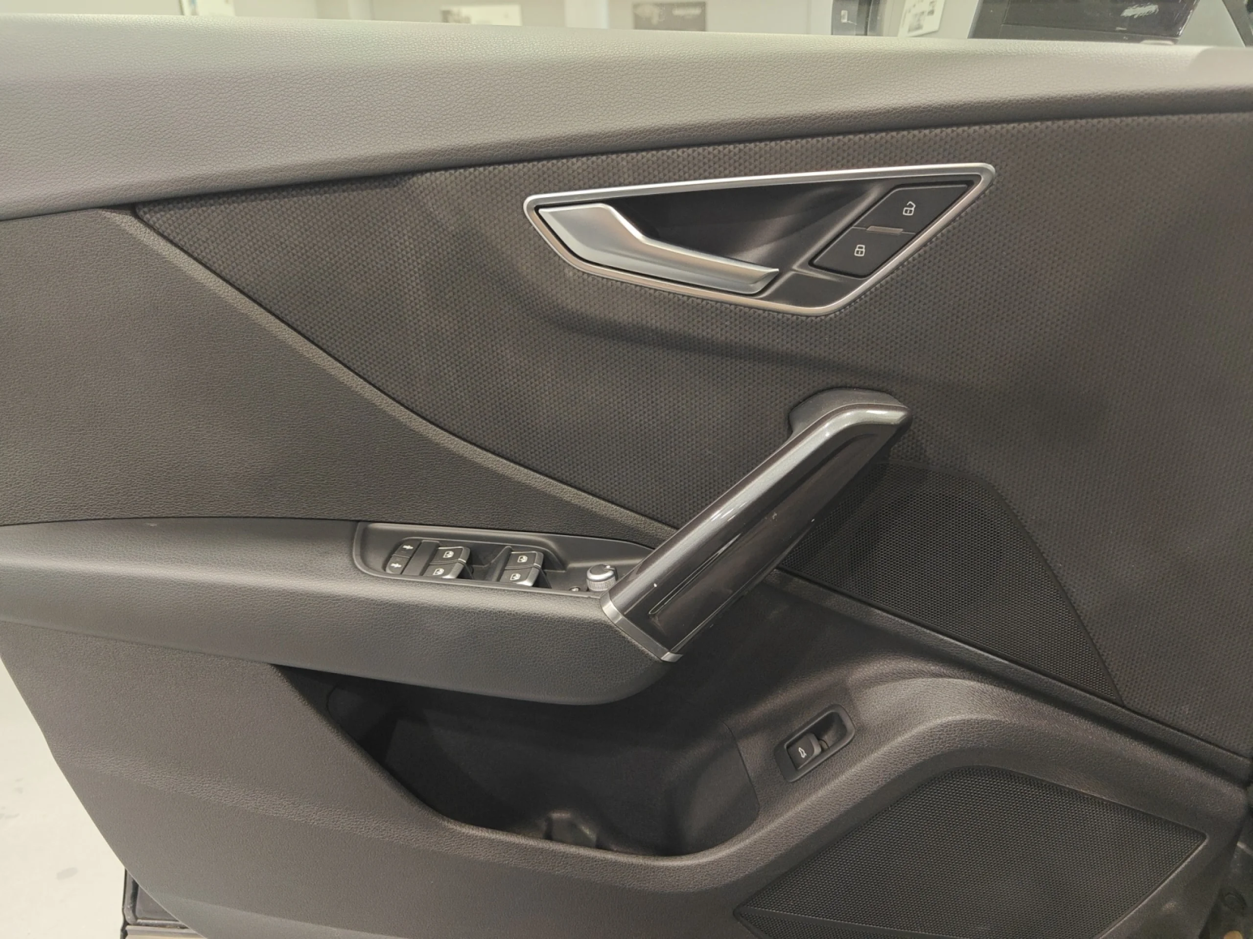 AUDI Q2 ADRENALIN 35 TFSI 110KW (150CV) S TRONIC - Foto 13