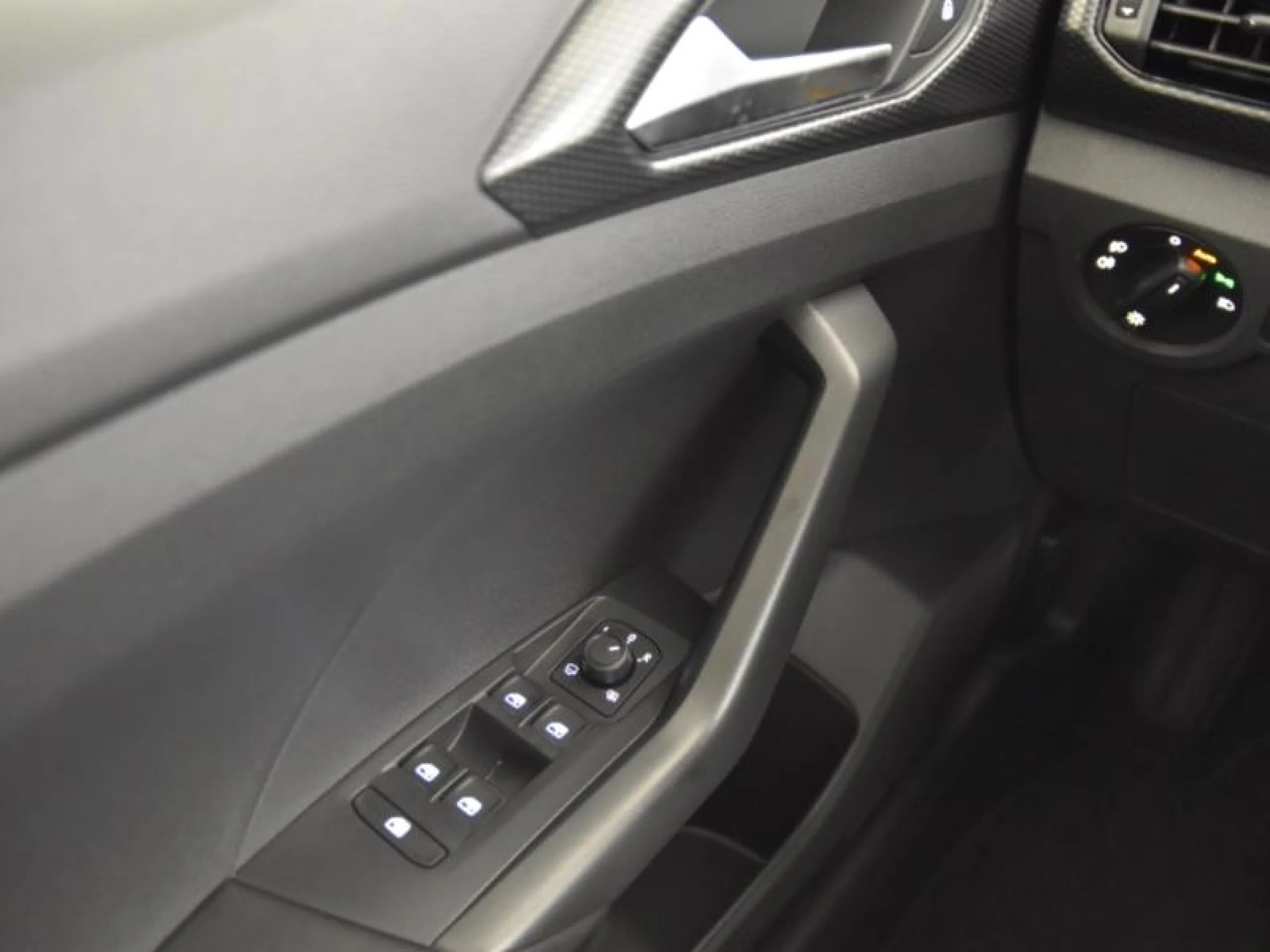 VOLKSWAGEN T CROSS ADVANCE 1.0 TSI 81KW (110CV) DSG - Foto 14
