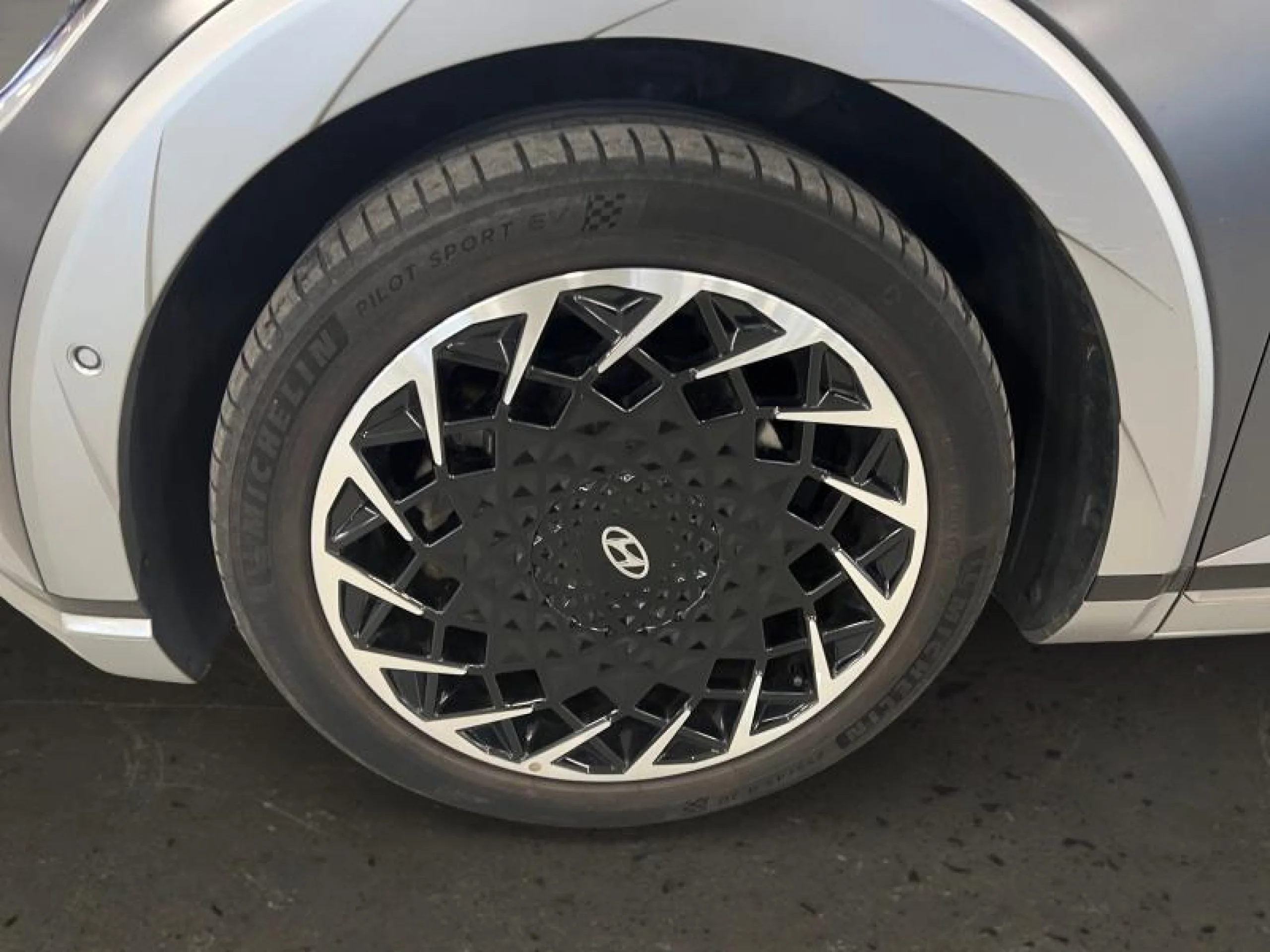 HYUNDAI IONIQ 5 77KWH 239KW ENERGY AWD - Foto 6